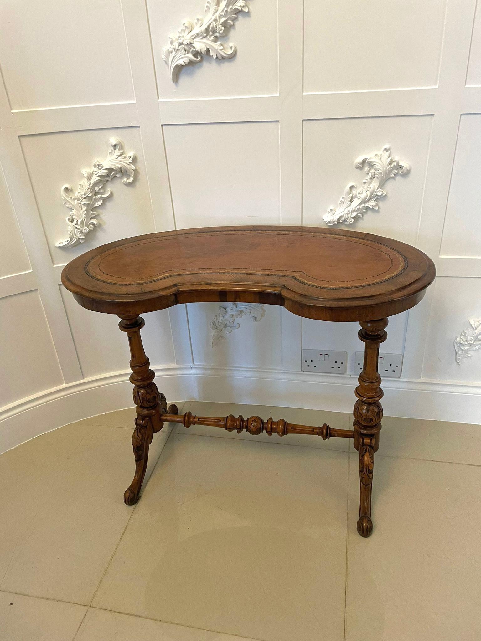 Antique Victorian Quality Burr Walnut Kidney Shaped Writing Table For Sale 1