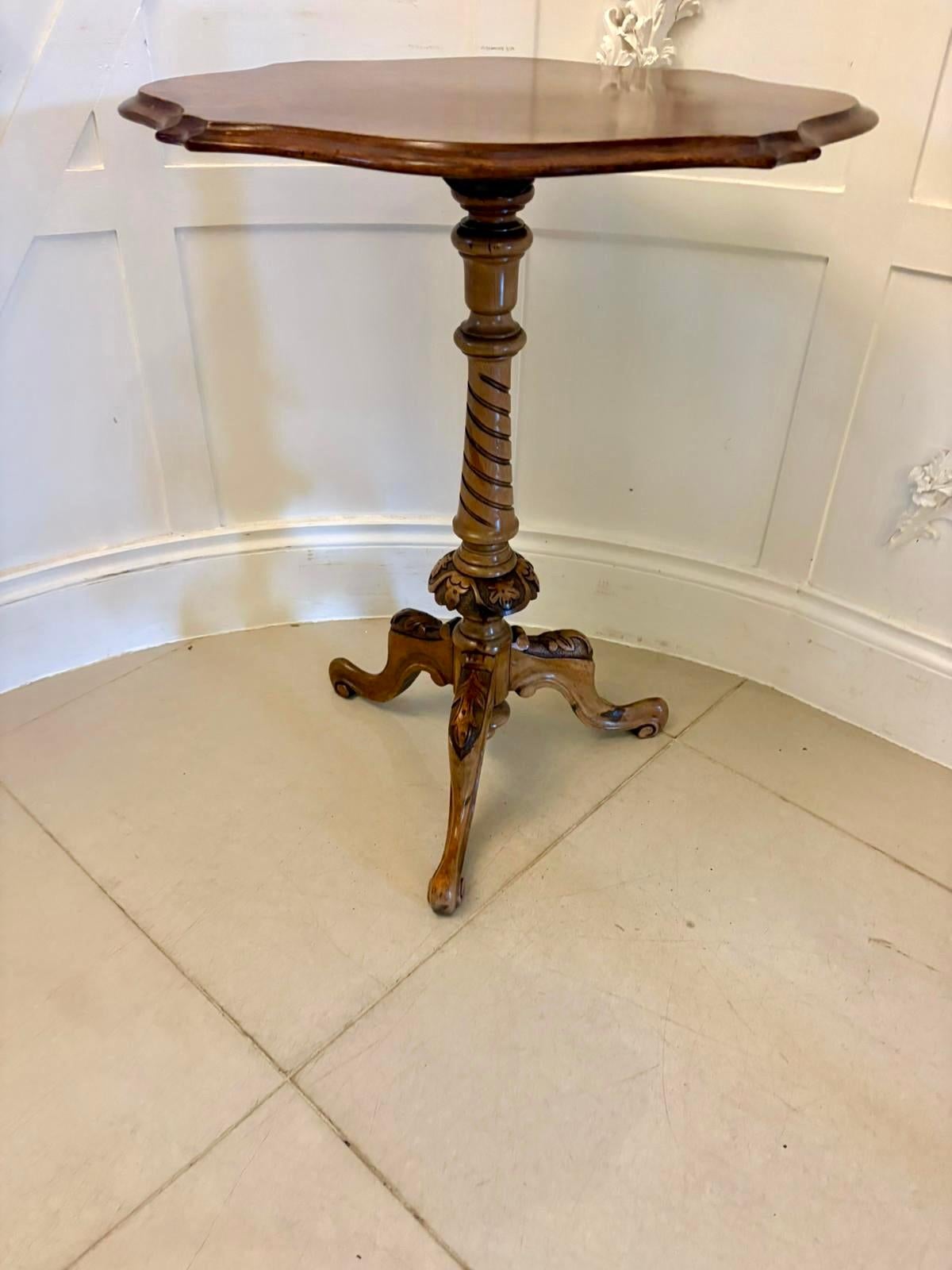 Antique Victorian Quality Burr Walnut Lamp Table For Sale 1