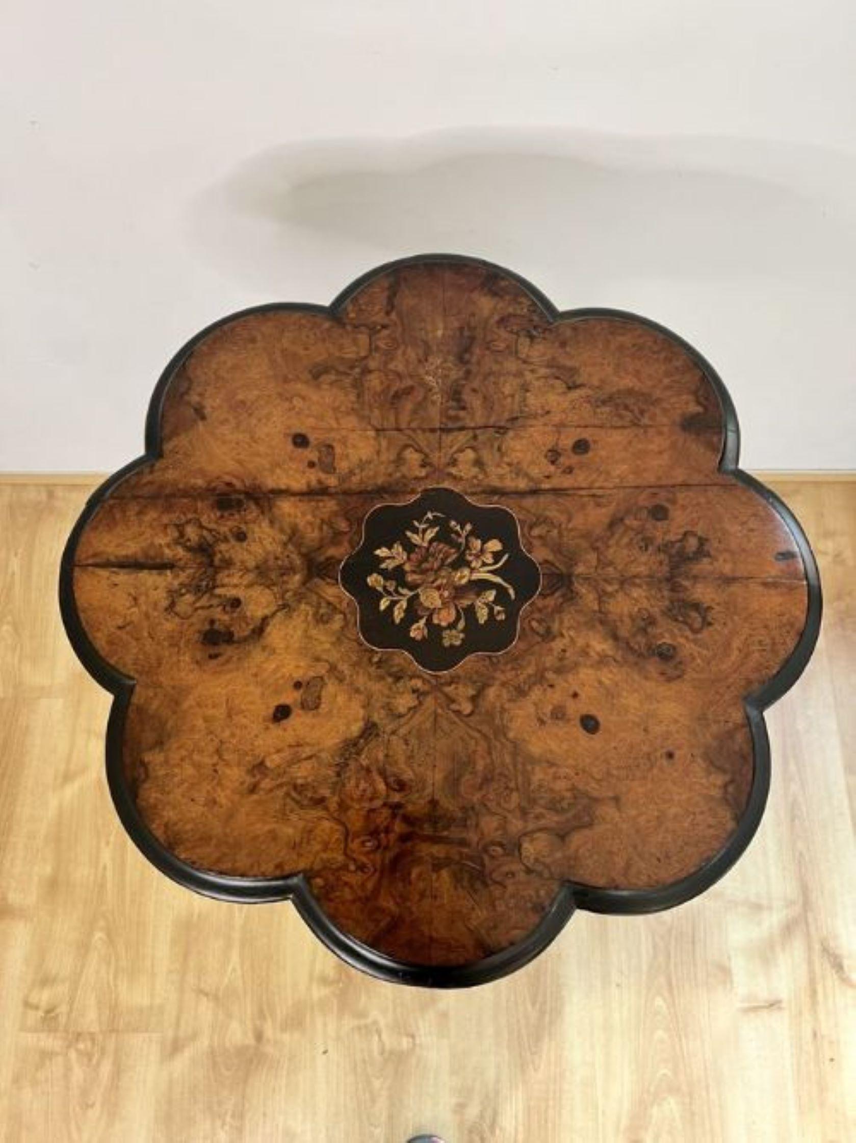 Antique Victorian quality burr walnut marquetry inlaid lamp table  In Good Condition For Sale In Ipswich, GB