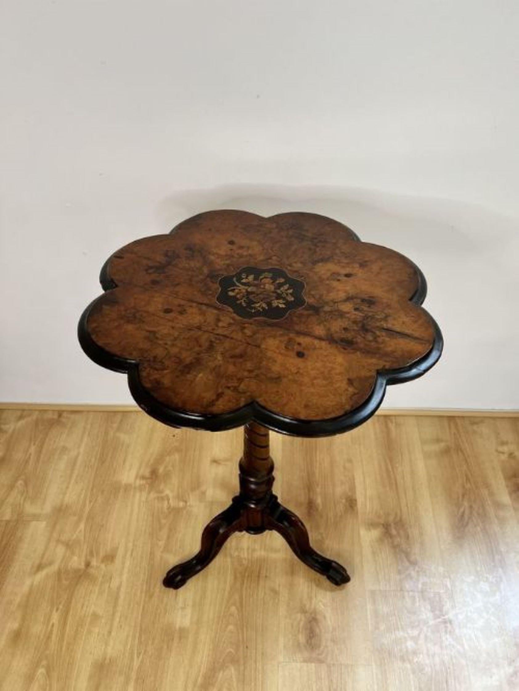 Antique Victorian quality burr walnut marquetry inlaid lamp table  For Sale 2