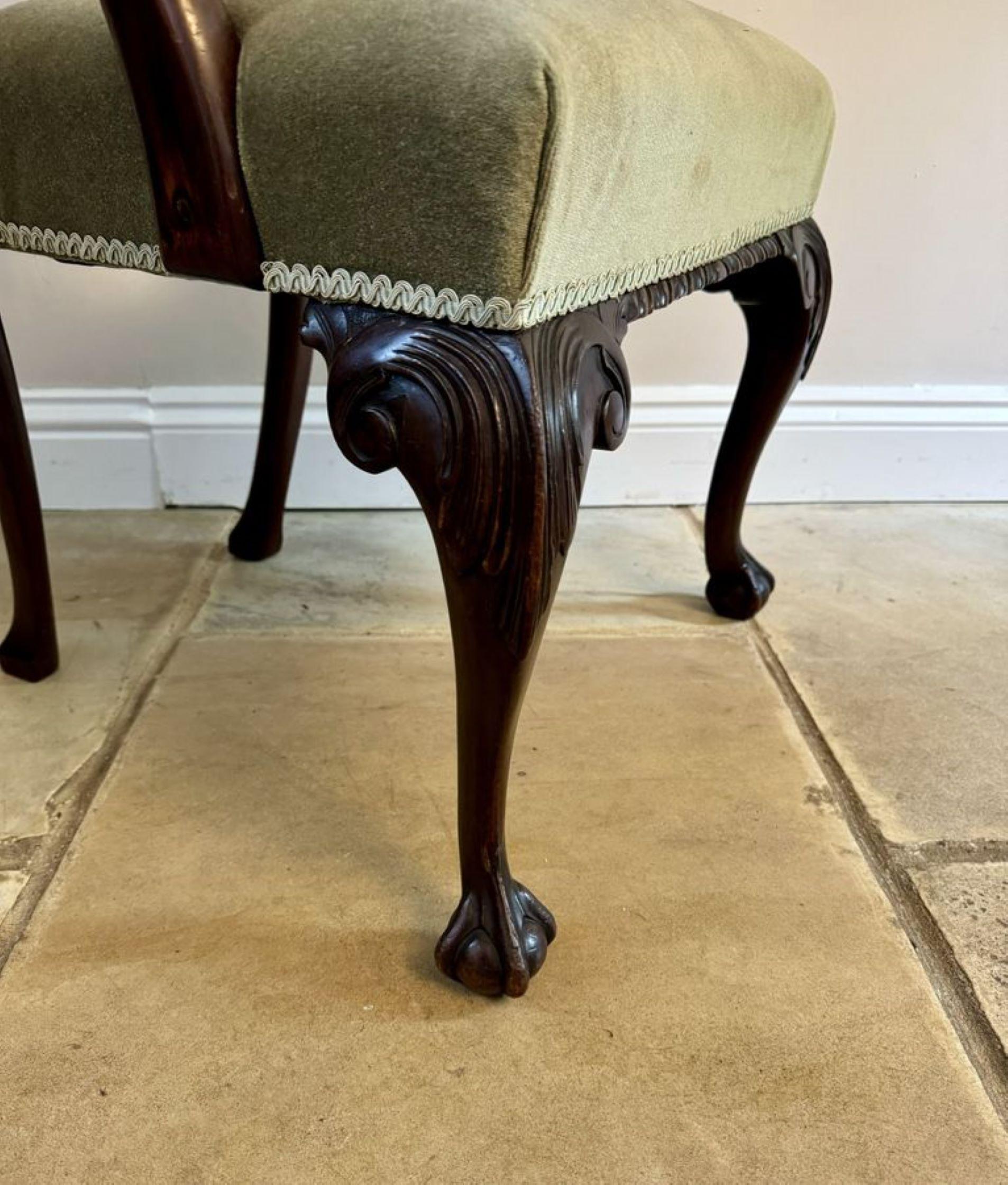 Antique Victorian quality carved mahogany desk chair In Good Condition For Sale In Ipswich, GB