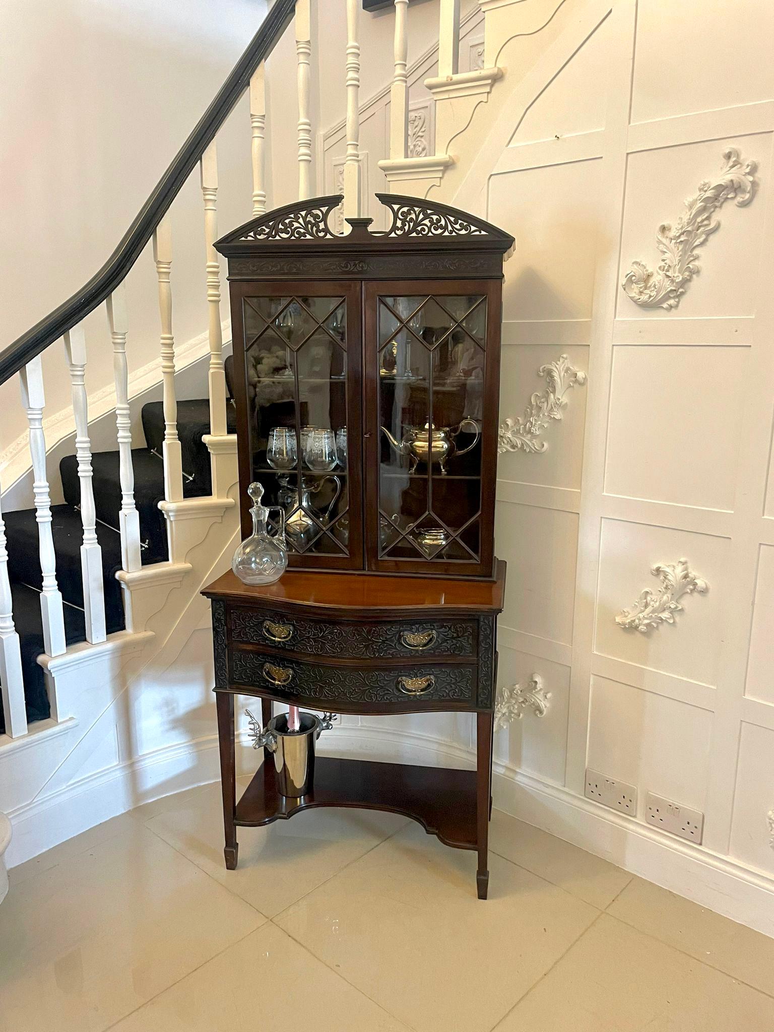 Antike viktorianische Qualität geschnitzt Mahagoni Display Cabinet  (Viktorianisch) im Angebot