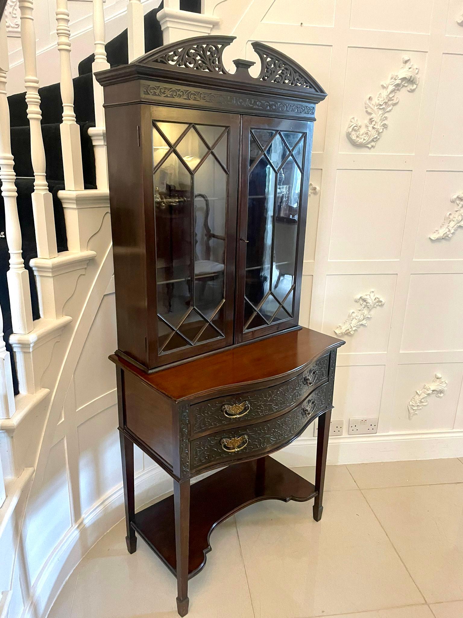 Antique Victorian Quality Carved Mahogany Display Cabinet  In Good Condition For Sale In Suffolk, GB
