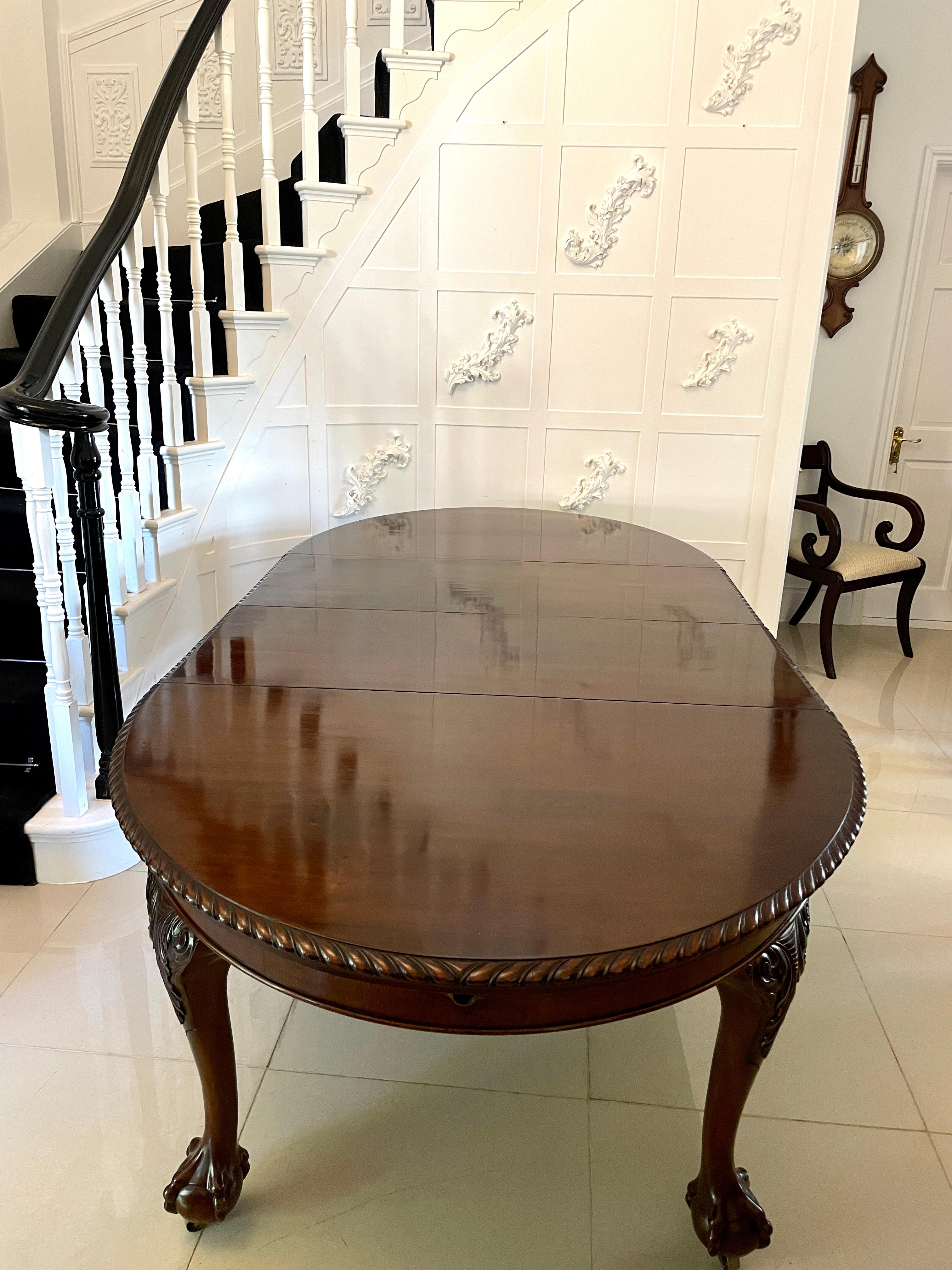 19th Century Antique Victorian Quality Carved Mahogany Extending Dining Table