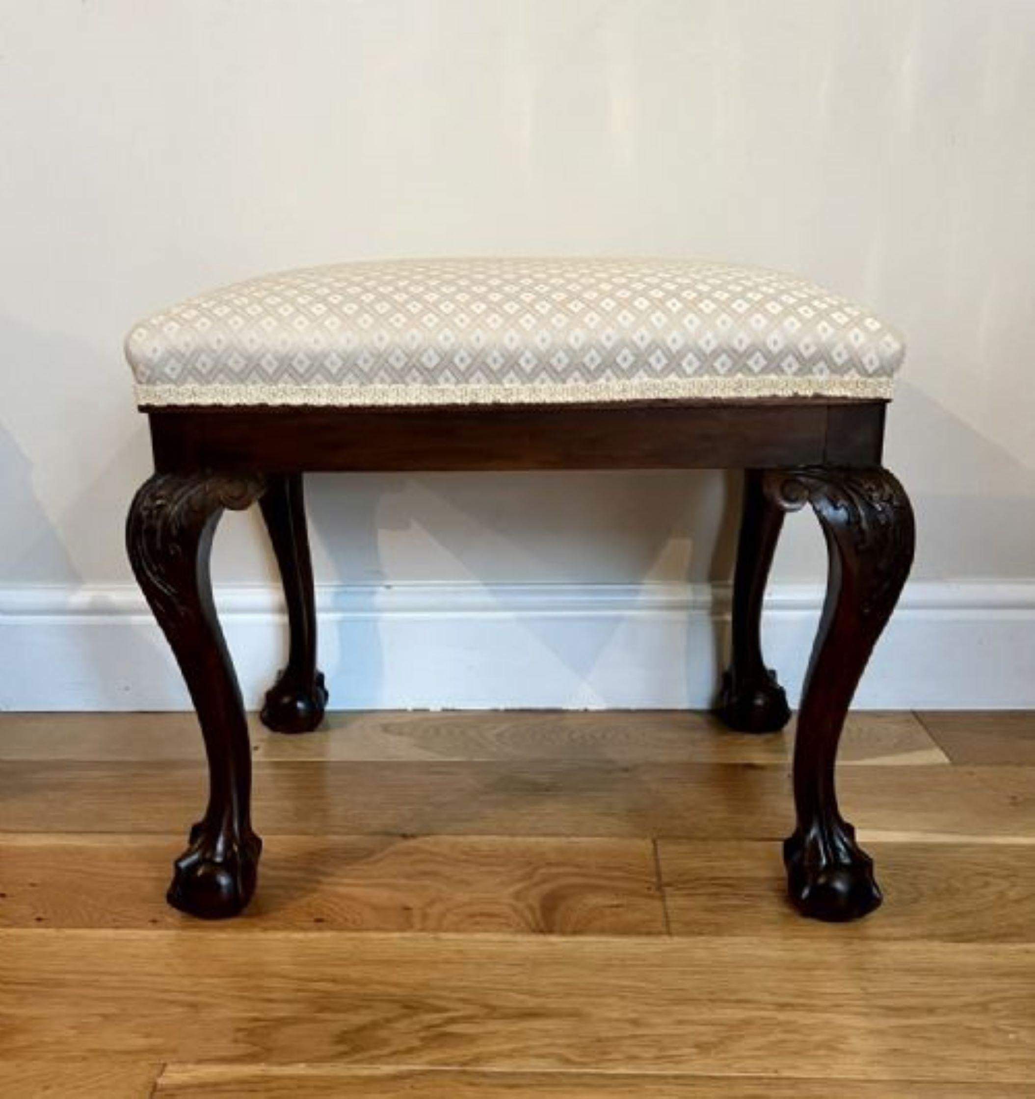 Antique Victorian quality carved mahogany stool For Sale 1