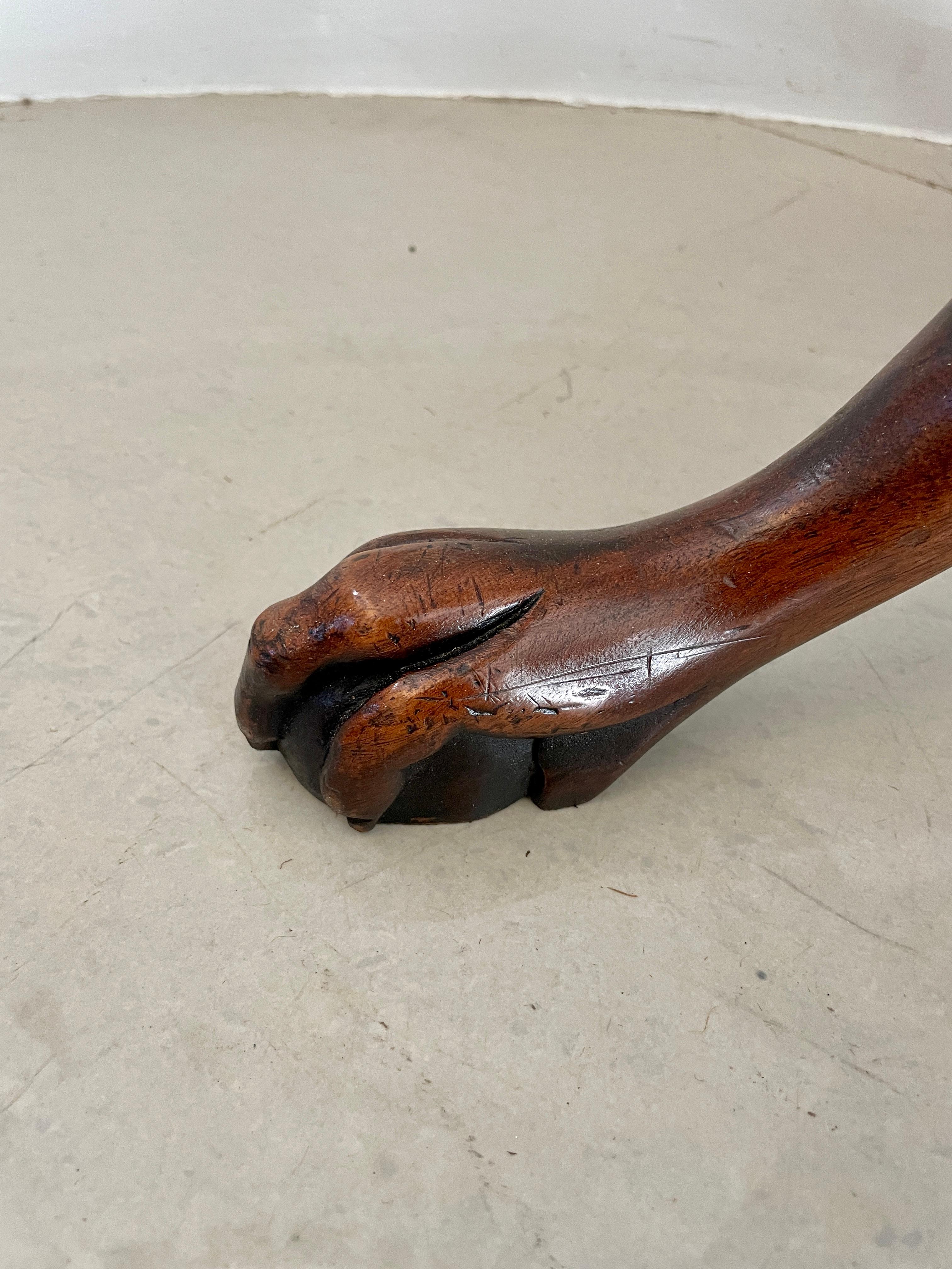 Torchère ancienne de qualité victorienne en acajou sculpté en vente 2