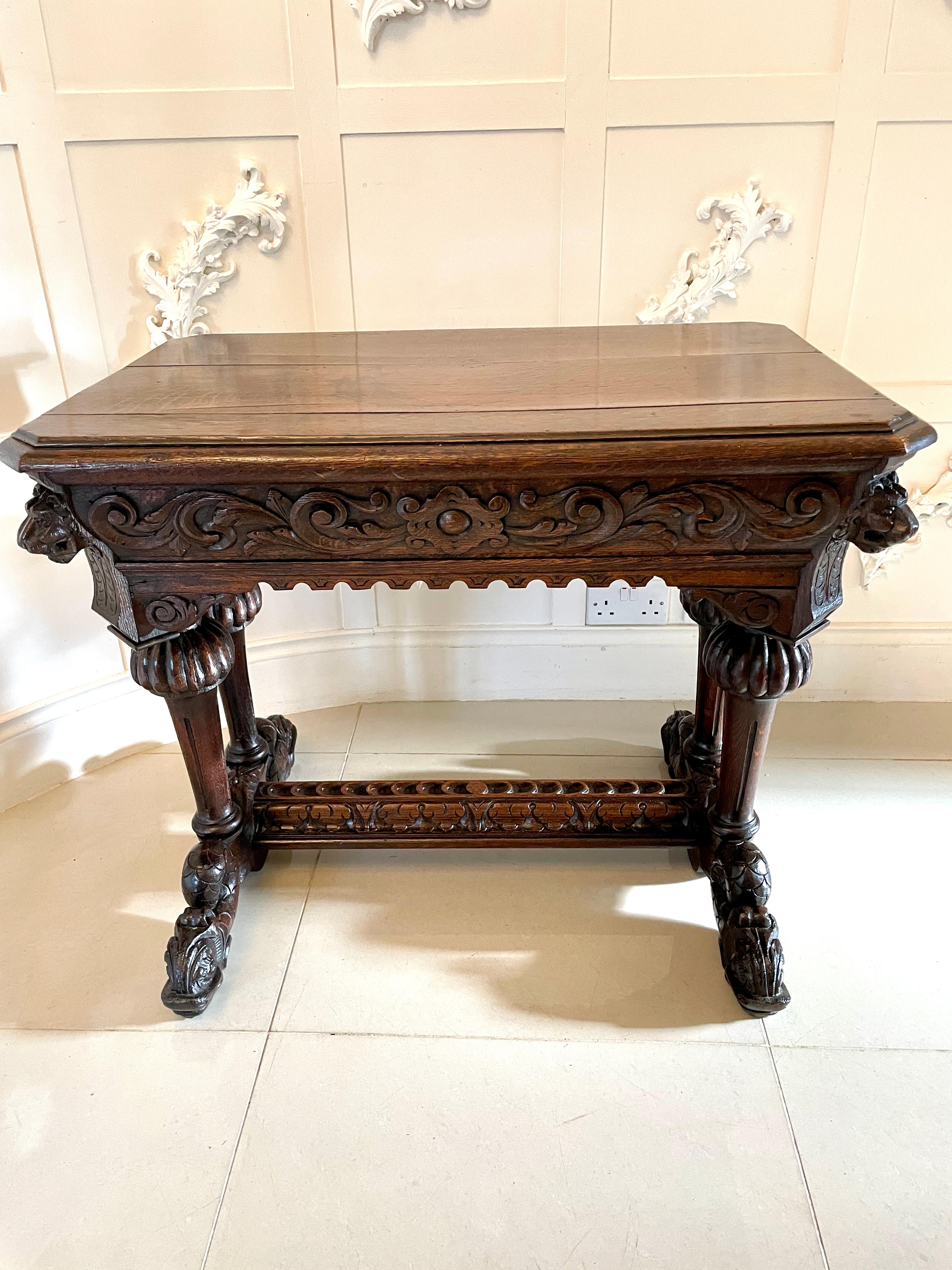 Antique Victorian Quality Carved Oak Freestanding Centre Table In Good Condition For Sale In Suffolk, GB
