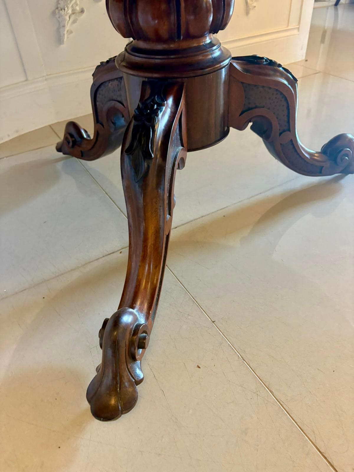Antique Victorian Quality Carved Rosewood Circular Dining Table For Sale 2