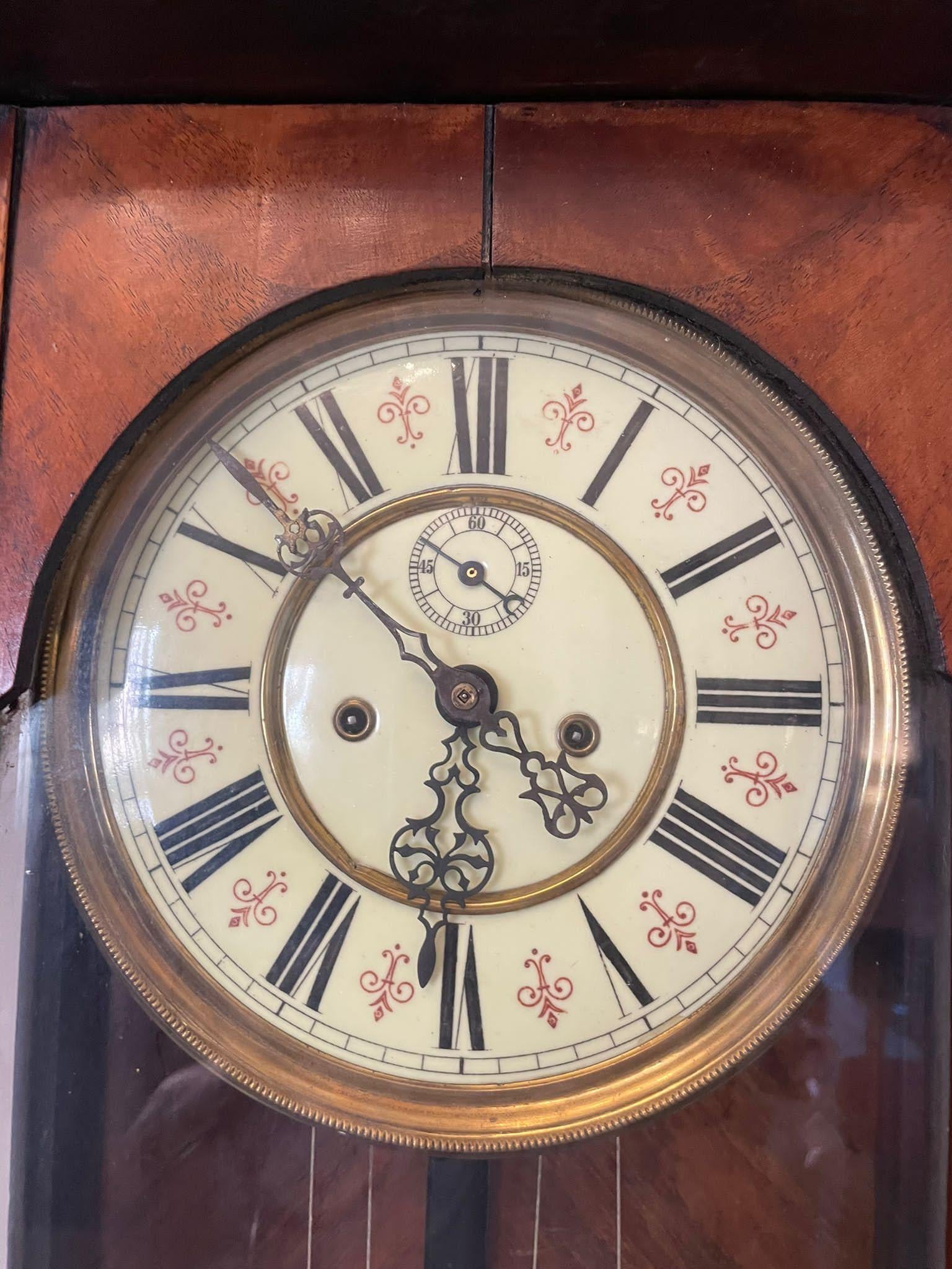 Antique Victorian Quality Carved Walnut Vienna Wall Clock  For Sale 1