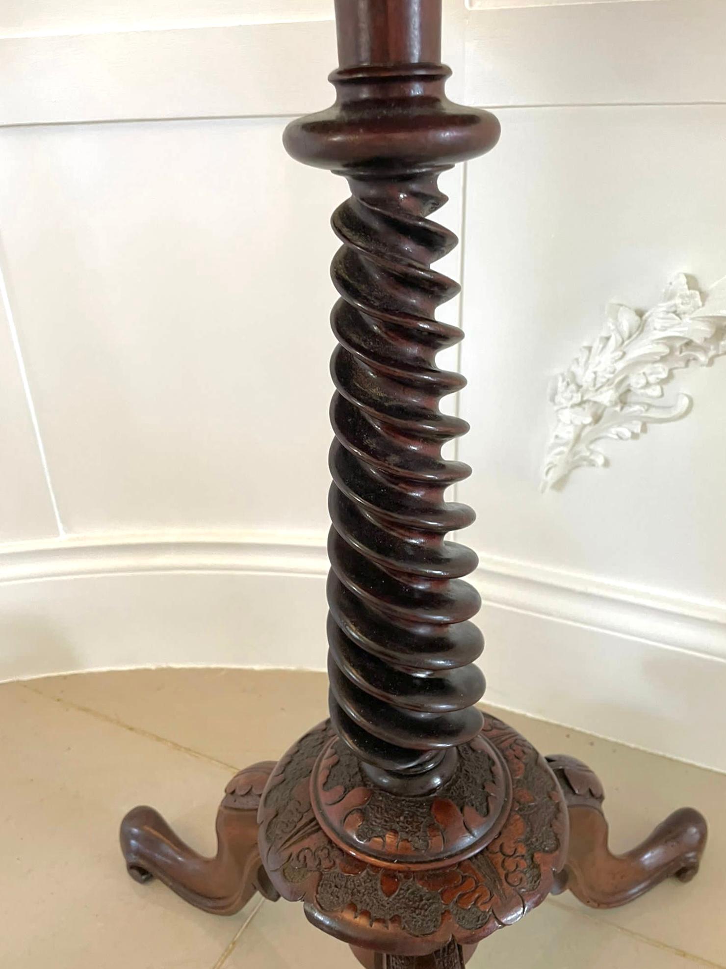 Antique Victorian Quality Circular Burr Walnut Lamp Table For Sale 5