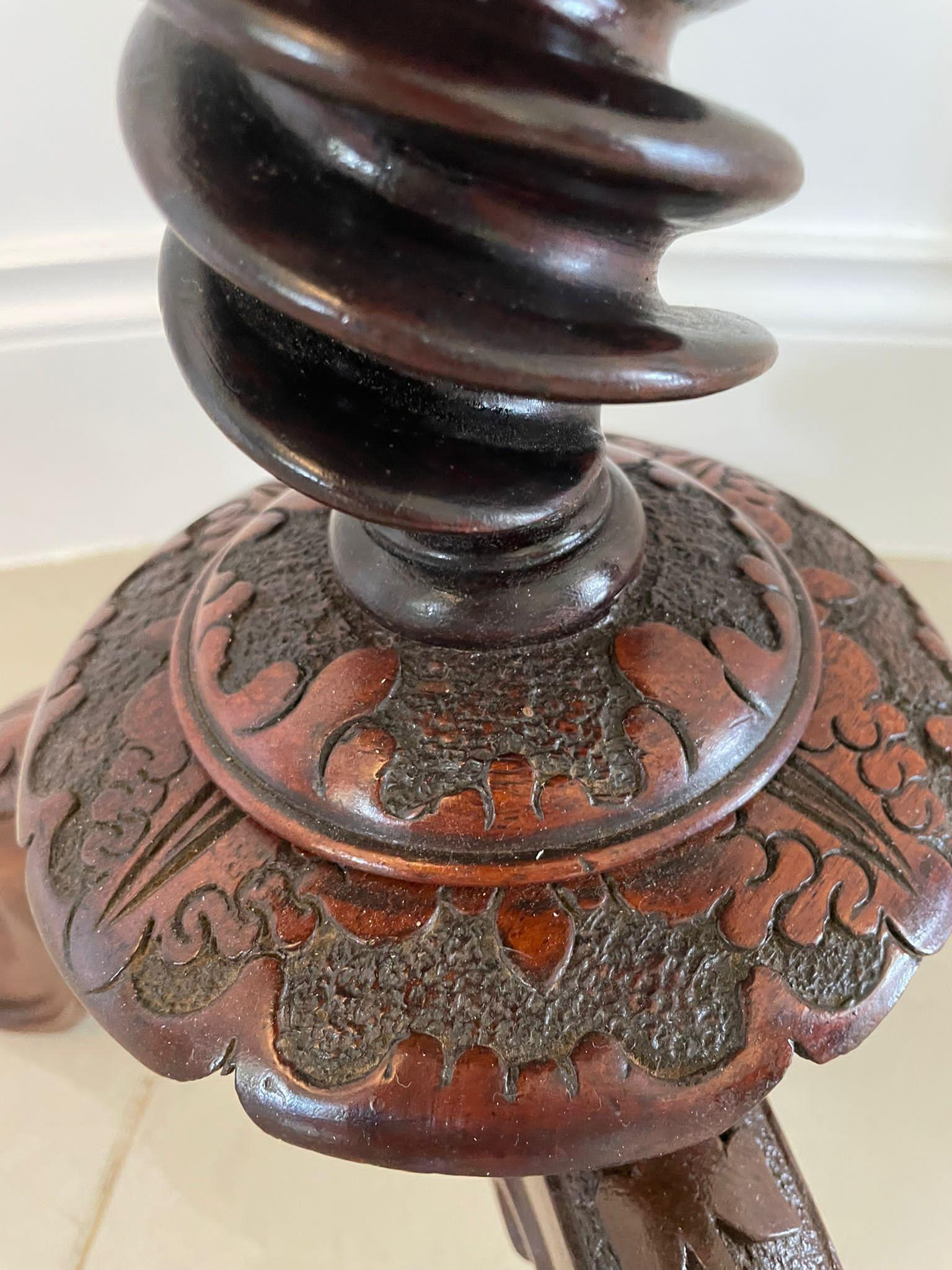 Antique Victorian Quality Circular Burr Walnut Lamp Table For Sale 1