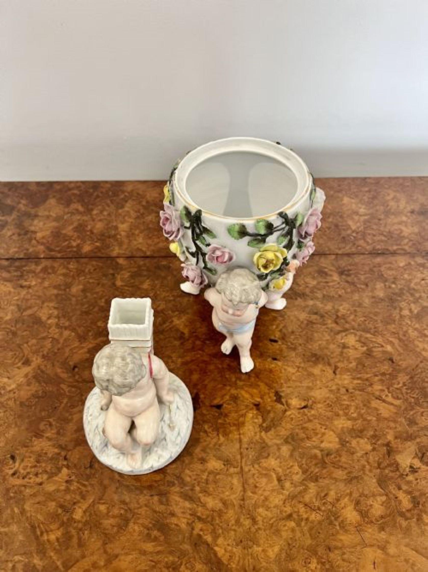 Antique Victorian quality continental porcelain lidded vase  For Sale 2