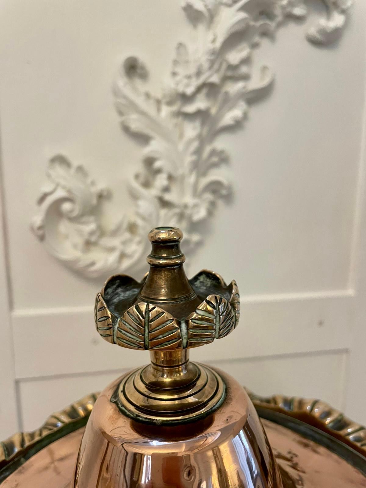 Antique Victorian Quality Copper and Brass Samovar / Tea Urn In Good Condition In Suffolk, GB