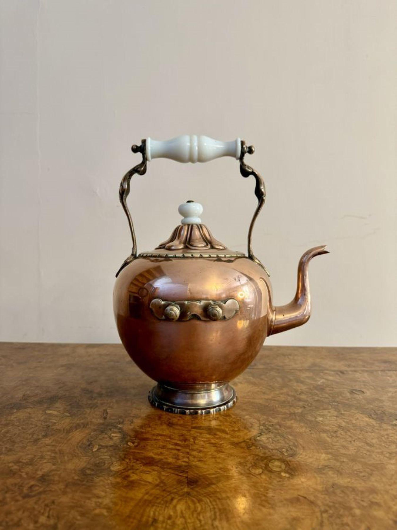 Antique Victorian quality Dutch copper spirit kettle In Good Condition For Sale In Ipswich, GB
