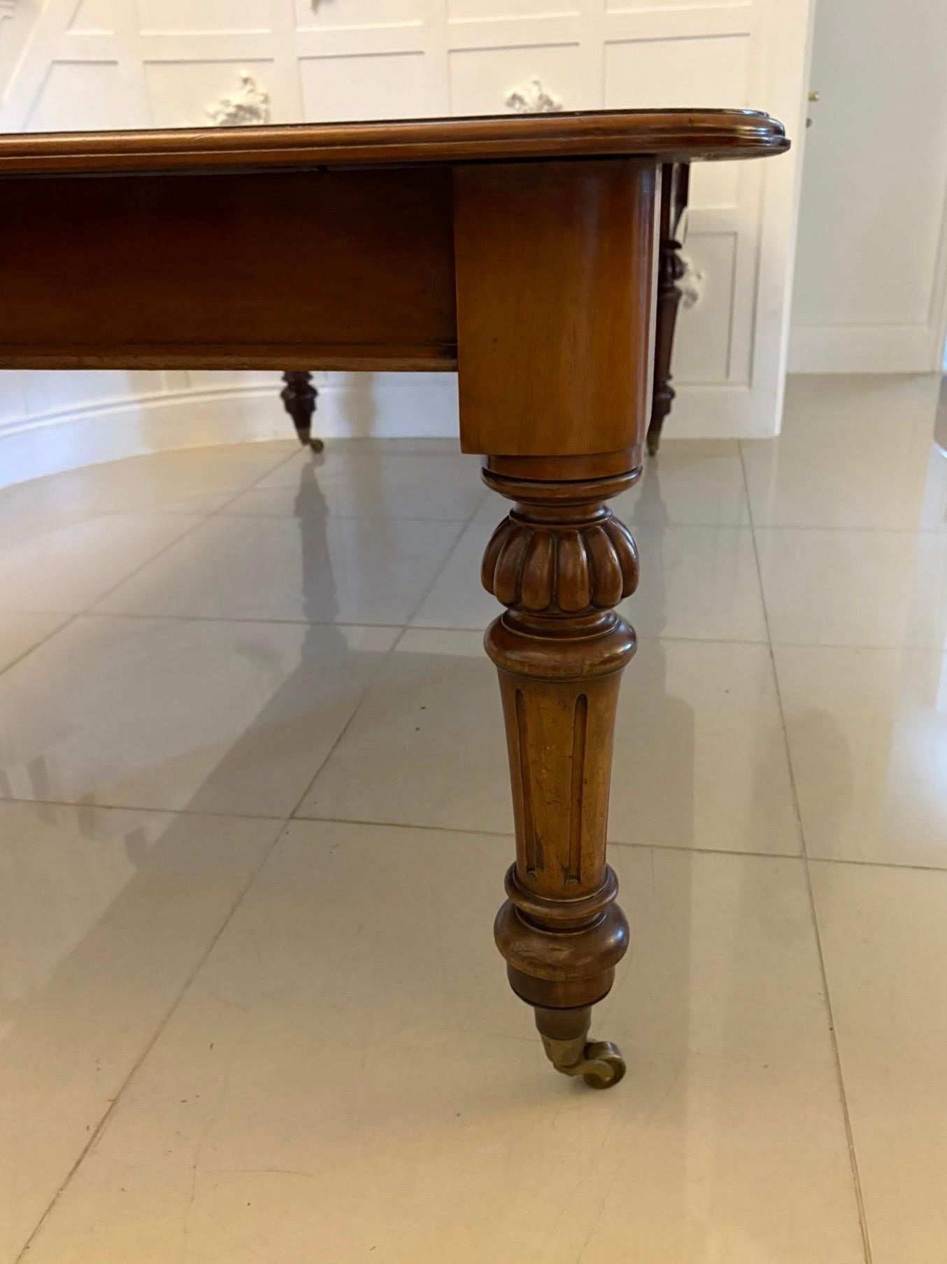 Antique Victorian Quality Figured Mahogany 10 Seater Extending Dining Table 9