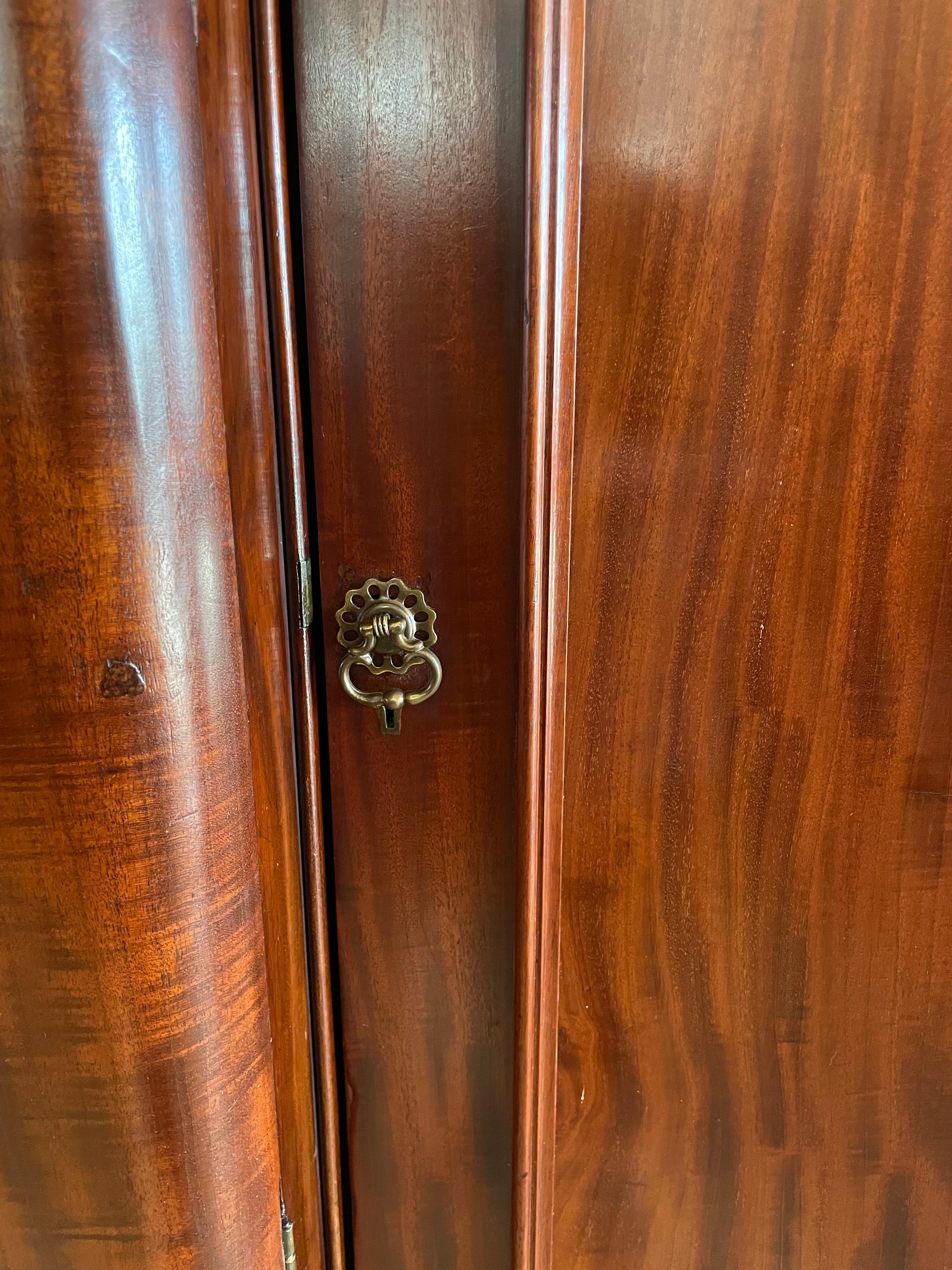 Antique Victorian Quality Figured Mahogany Breakfront Wardrobe 8