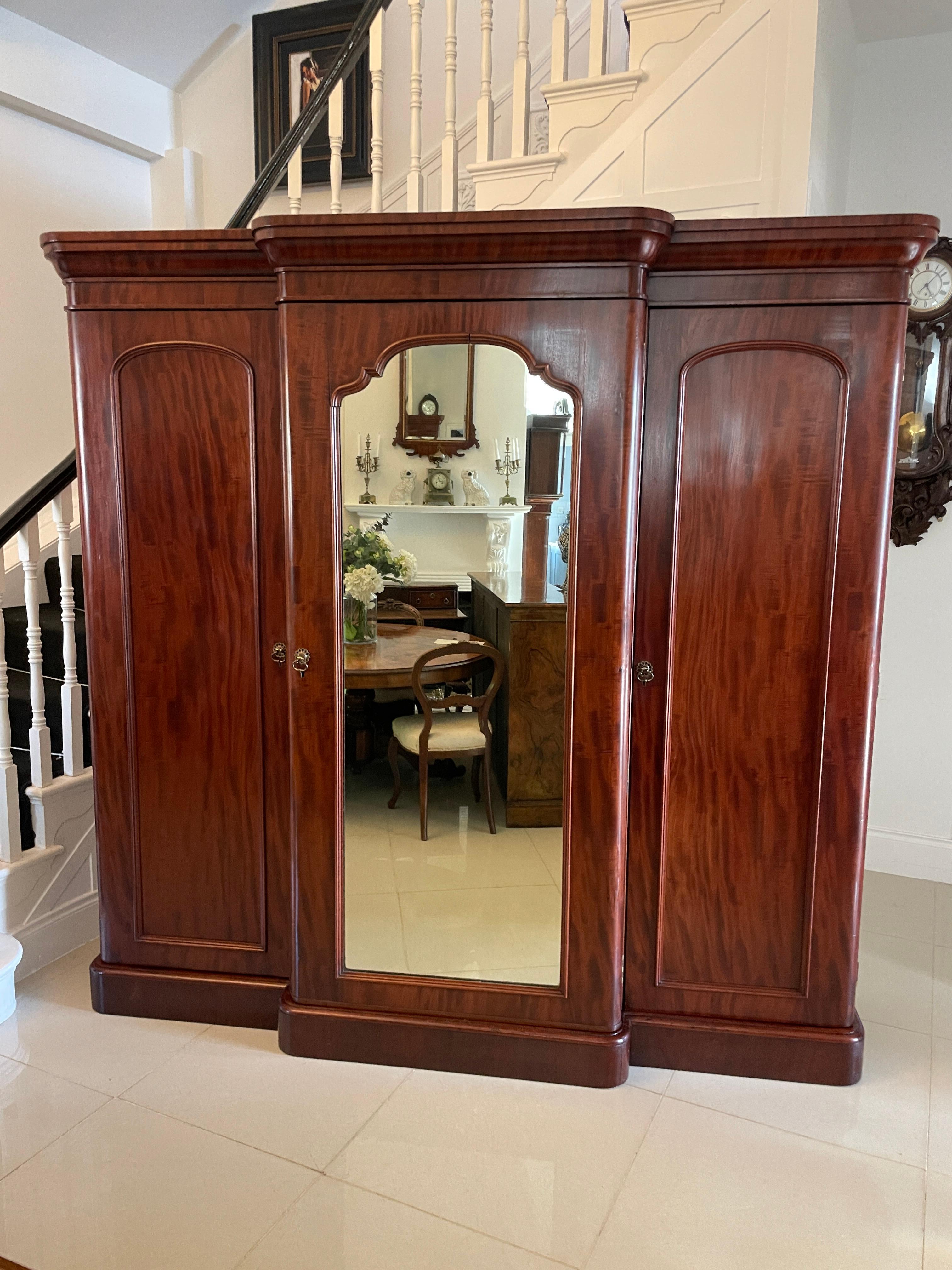 Antique Victorian Quality Figured Mahogany Breakfront Wardrobe 10
