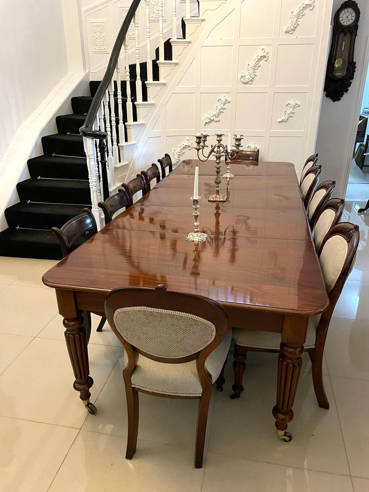 Antique Victorian Quality Figured Mahogany Extending Dining Table For