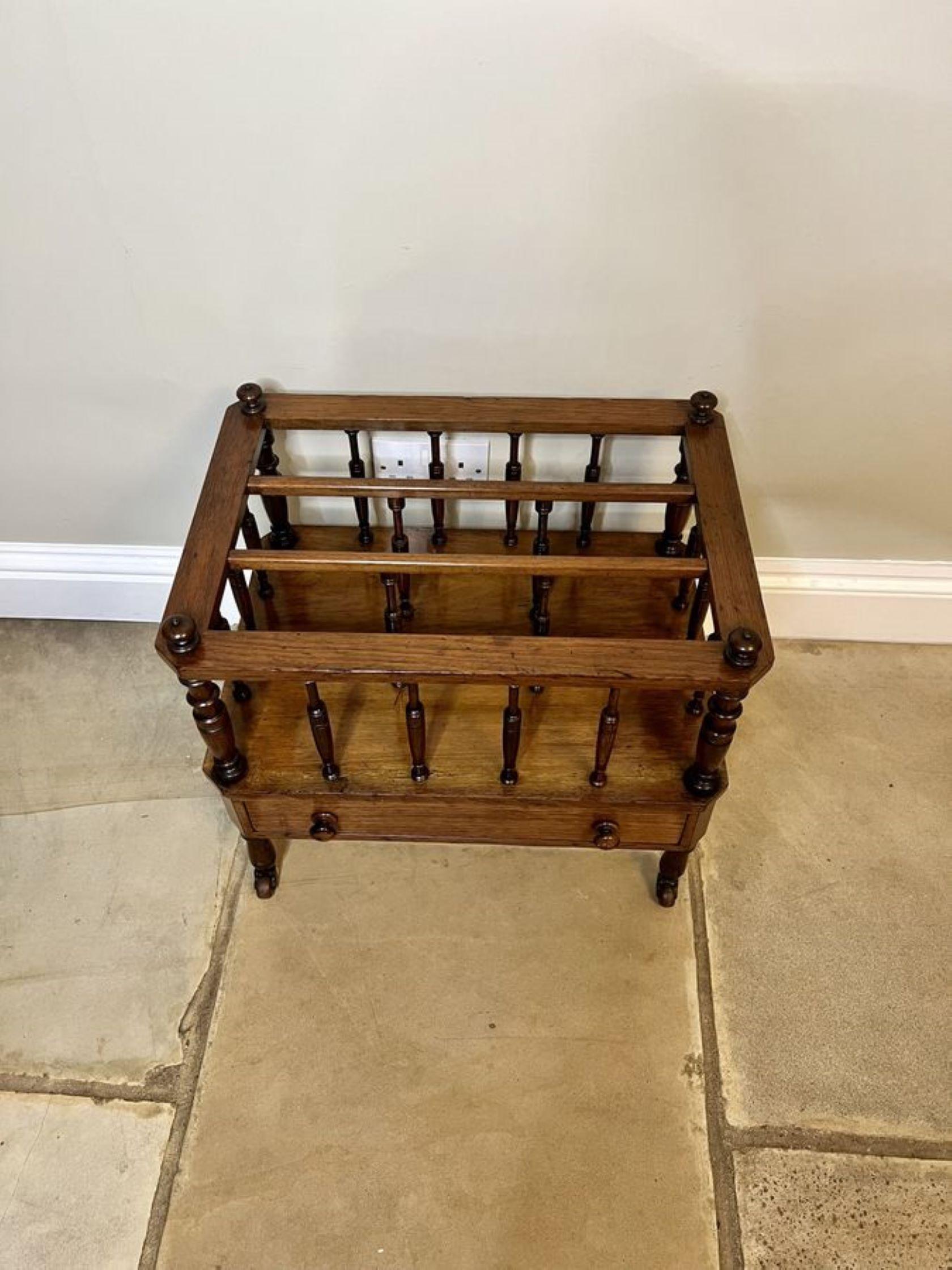 Antique Victorian quality figured walnut Canterbury In Good Condition For Sale In Ipswich, GB