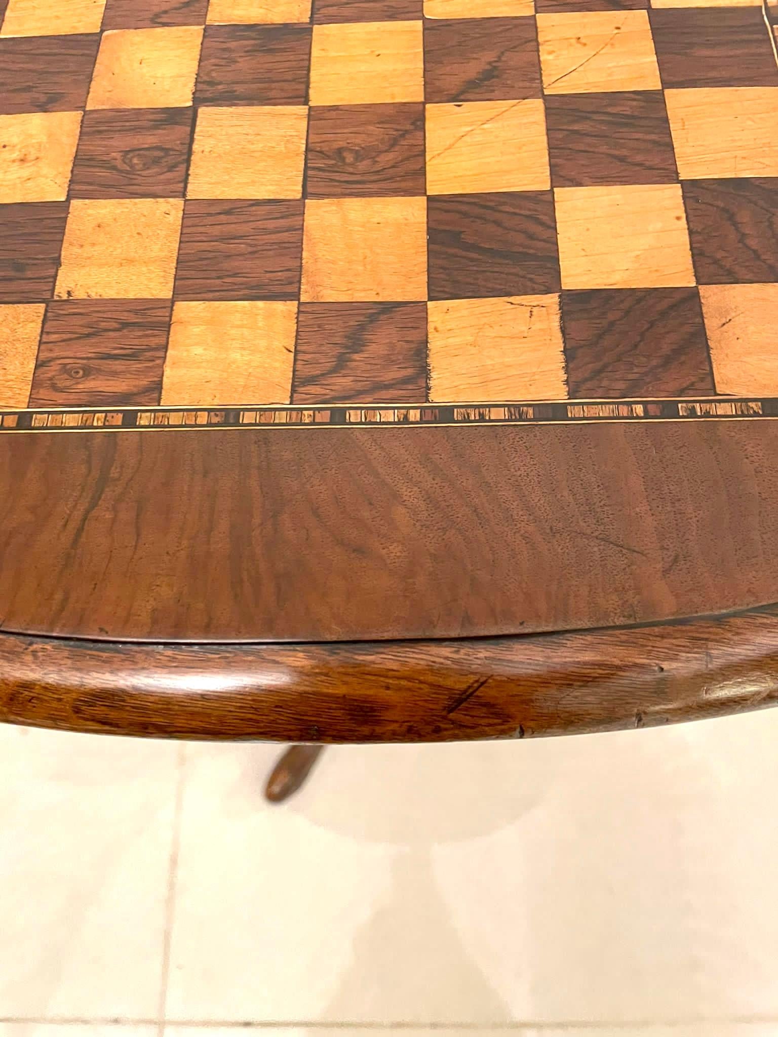 Antique Victorian Quality Figured Walnut Oval Shaped Chess Top Table 3