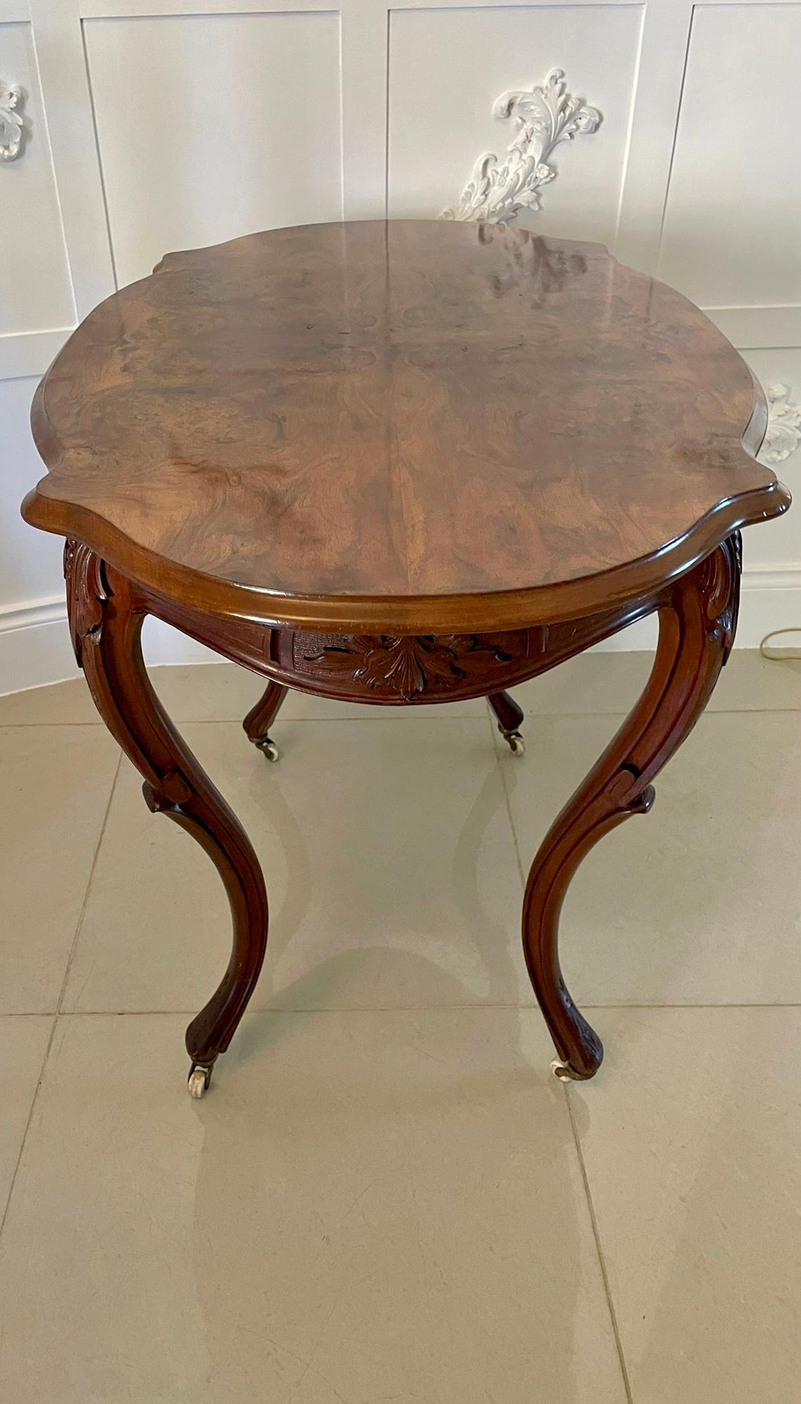 Antique Victorian Quality Freestanding Burr Walnut Centre Table In Good Condition For Sale In Suffolk, GB