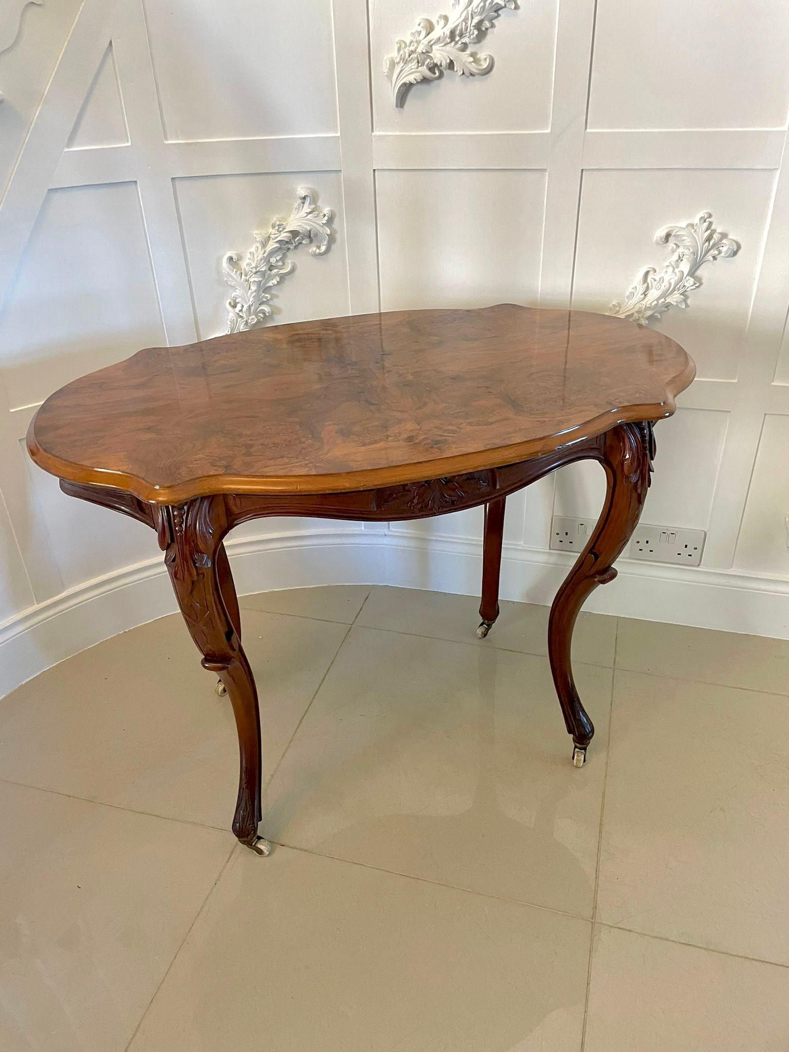 Mid-19th Century Antique Victorian Quality Freestanding Burr Walnut Centre Table For Sale