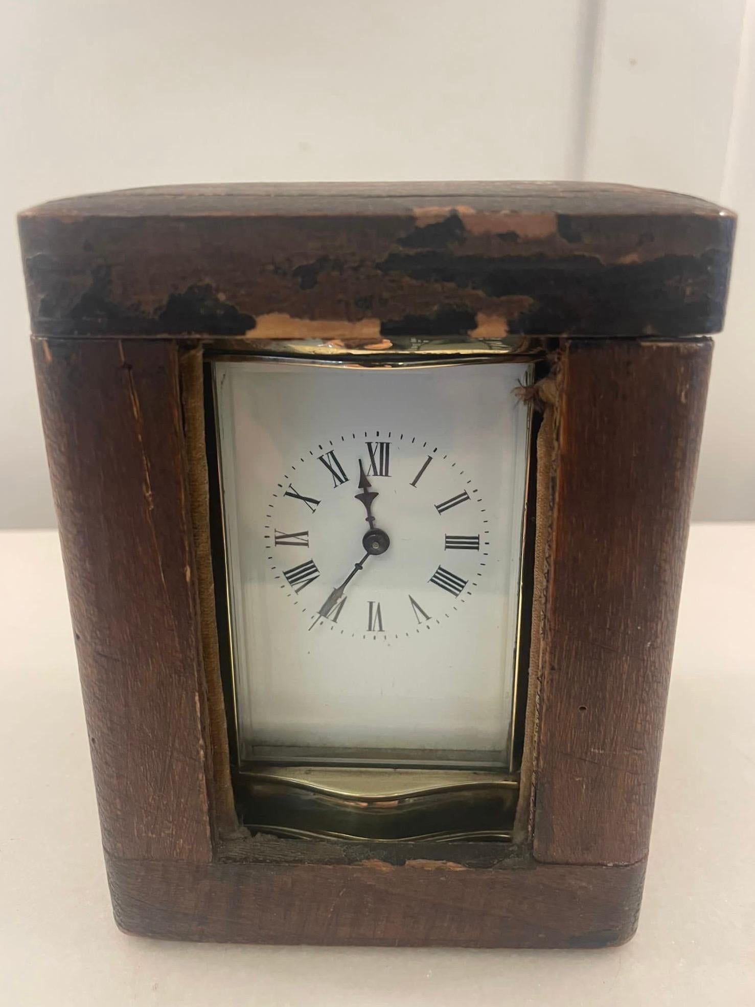 Horloge à chariot de qualité victorienne ancienne avec étui de rangement d'origine en vente 7