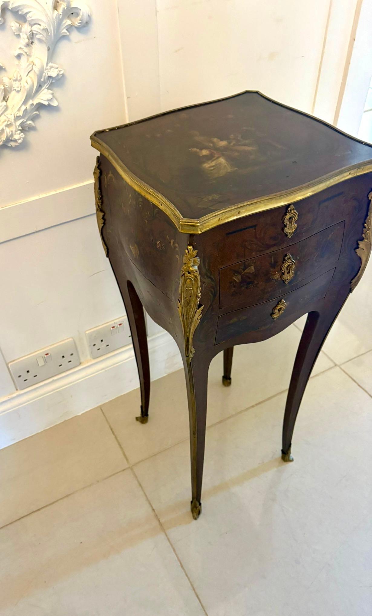 Antigua mesa lámpara de joyería con montura de ormolu y laca francesa de calidad victoriana en venta 9