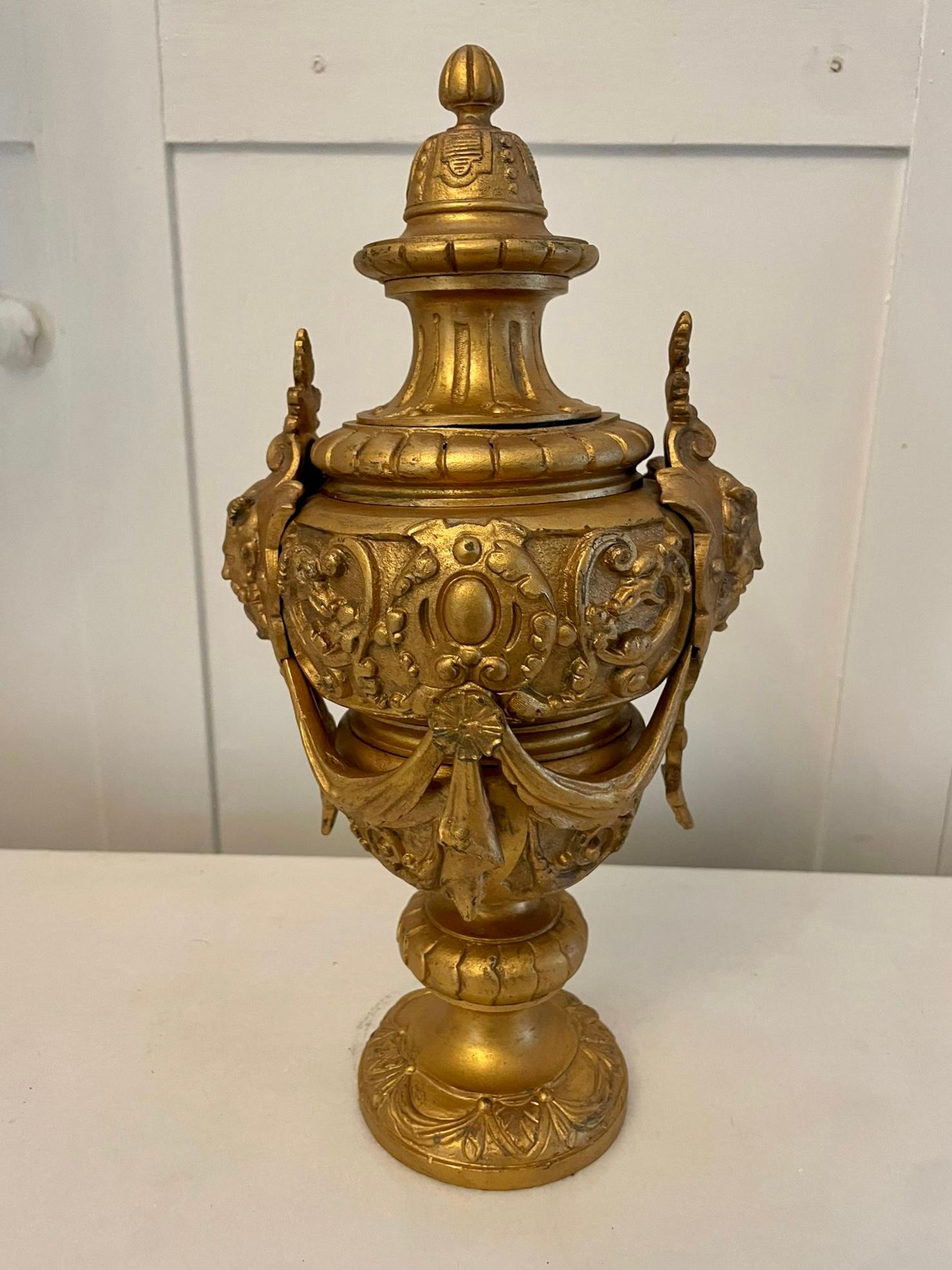 Antique Victorian Quality Gilded Brass Urn In Good Condition For Sale In Suffolk, GB