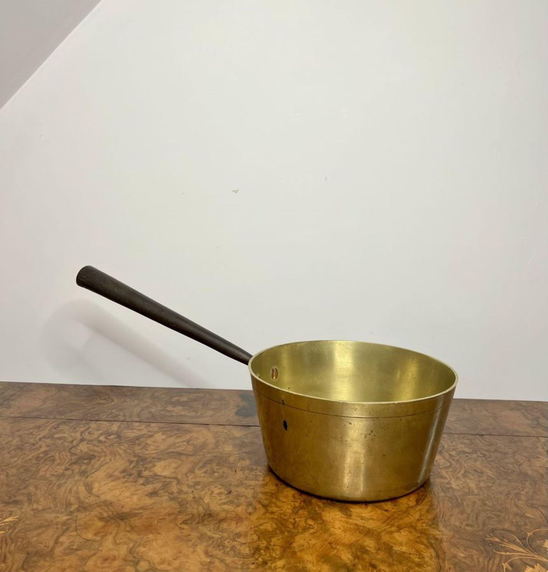 Antique Victorian quality heavy brass jam pan  In Good Condition For Sale In Ipswich, GB