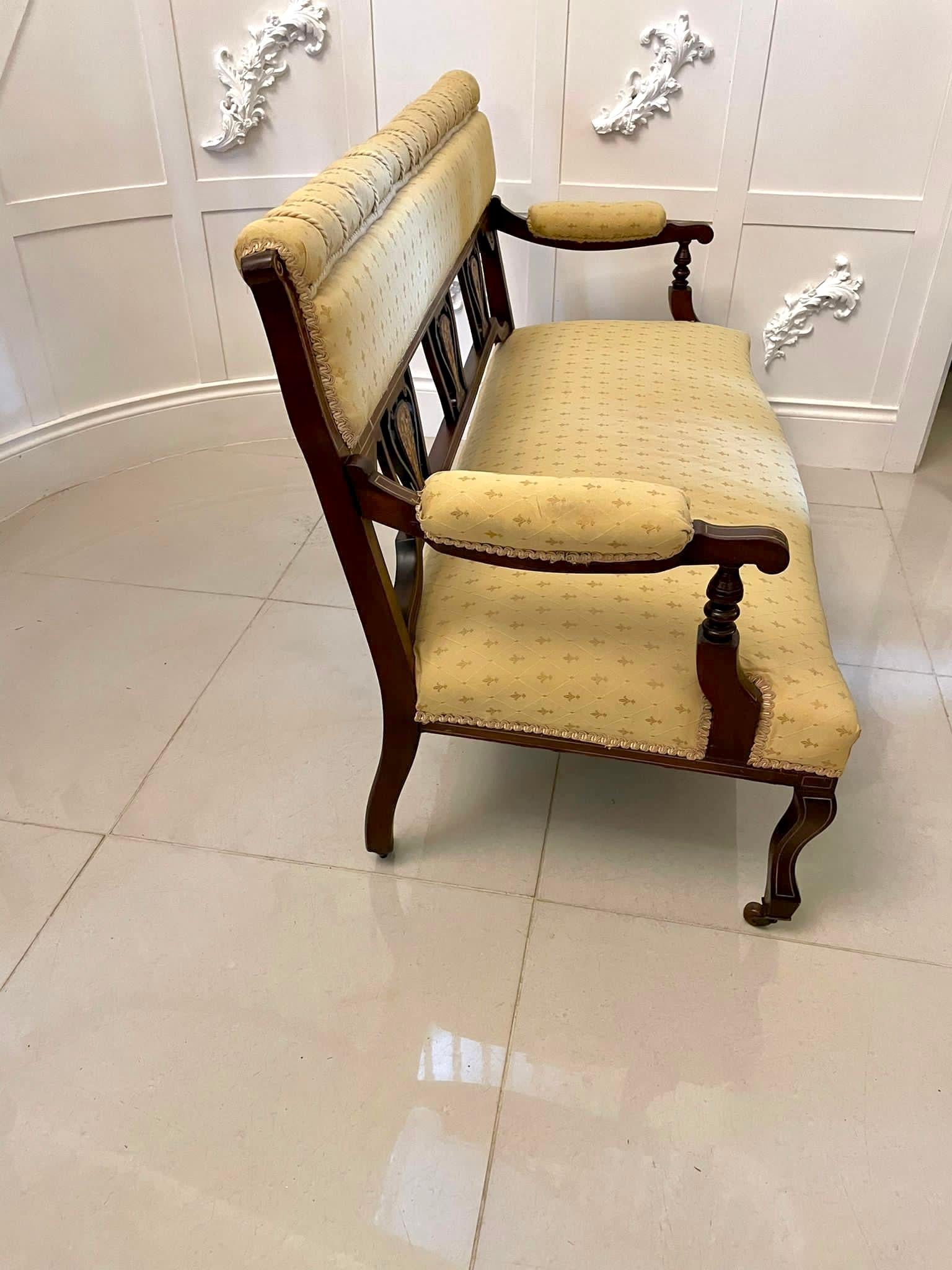 Antikes Mahagoni-Sessel mit Intarsien in viktorianischer Qualität im Angebot 2