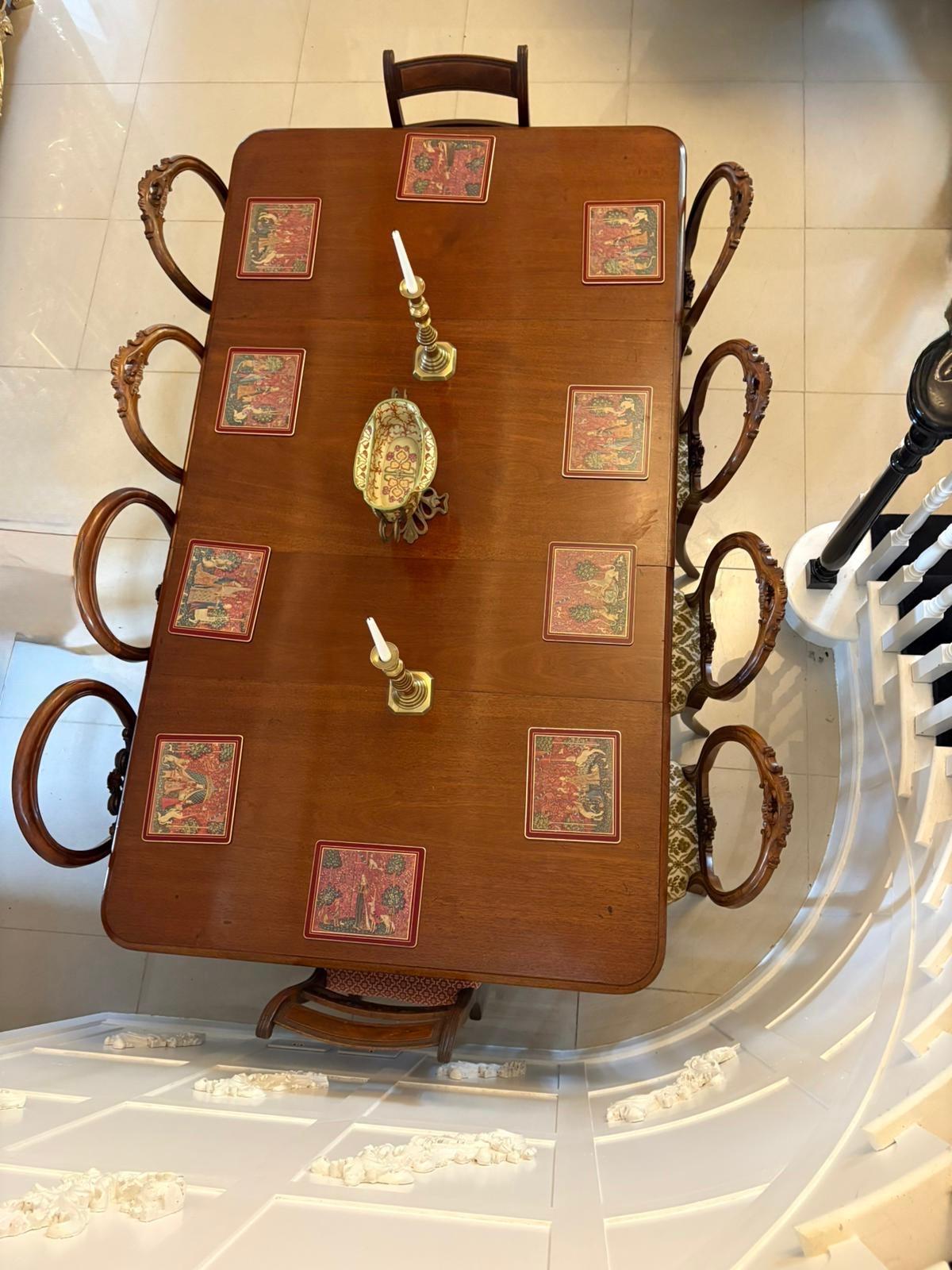 Antique Victorian Quality Mahogany 10 Seater Extending Dining Table In Good Condition For Sale In Suffolk, GB