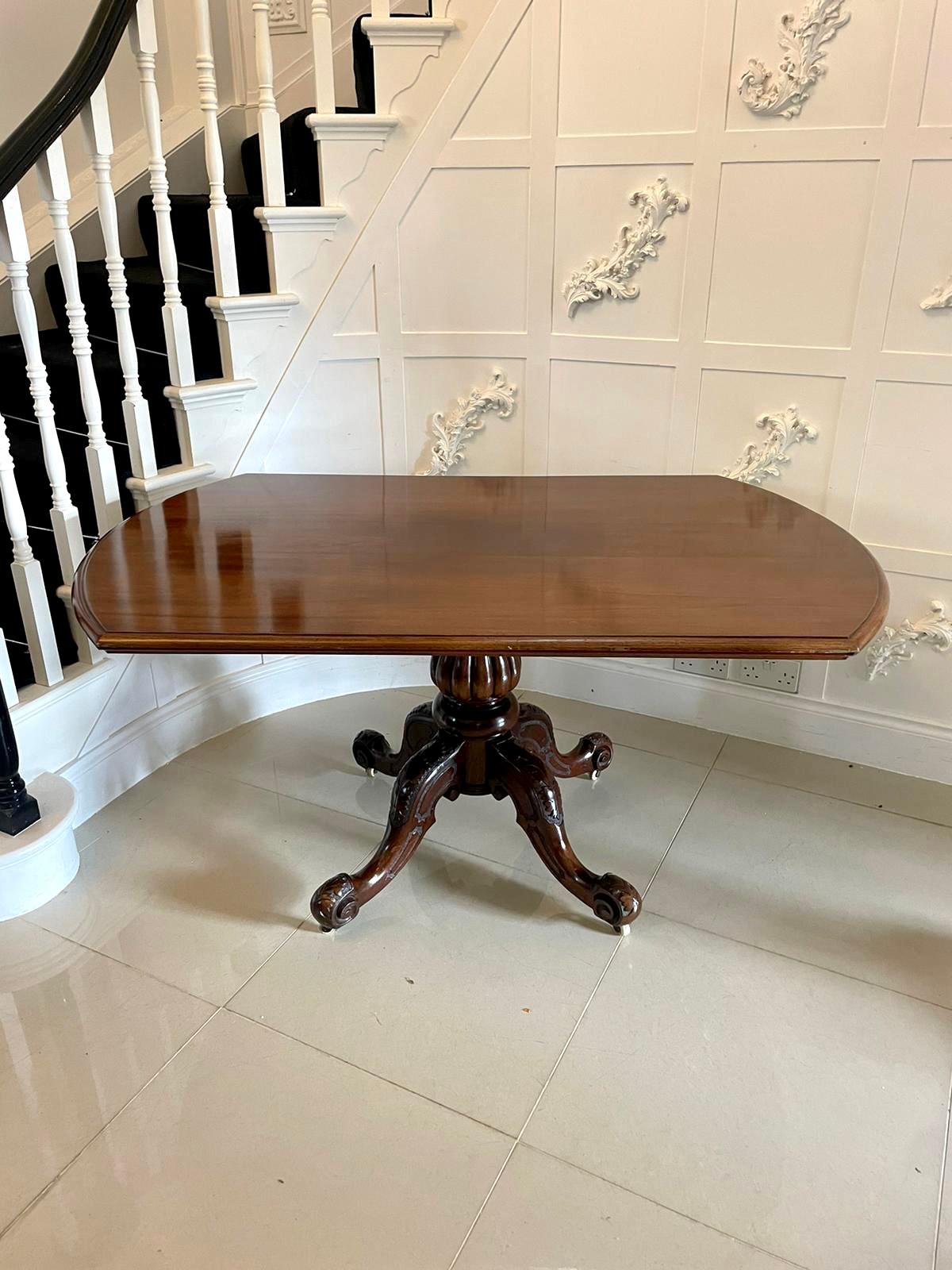Table de salle à manger ancienne en acajou de qualité victorienne en vente 5