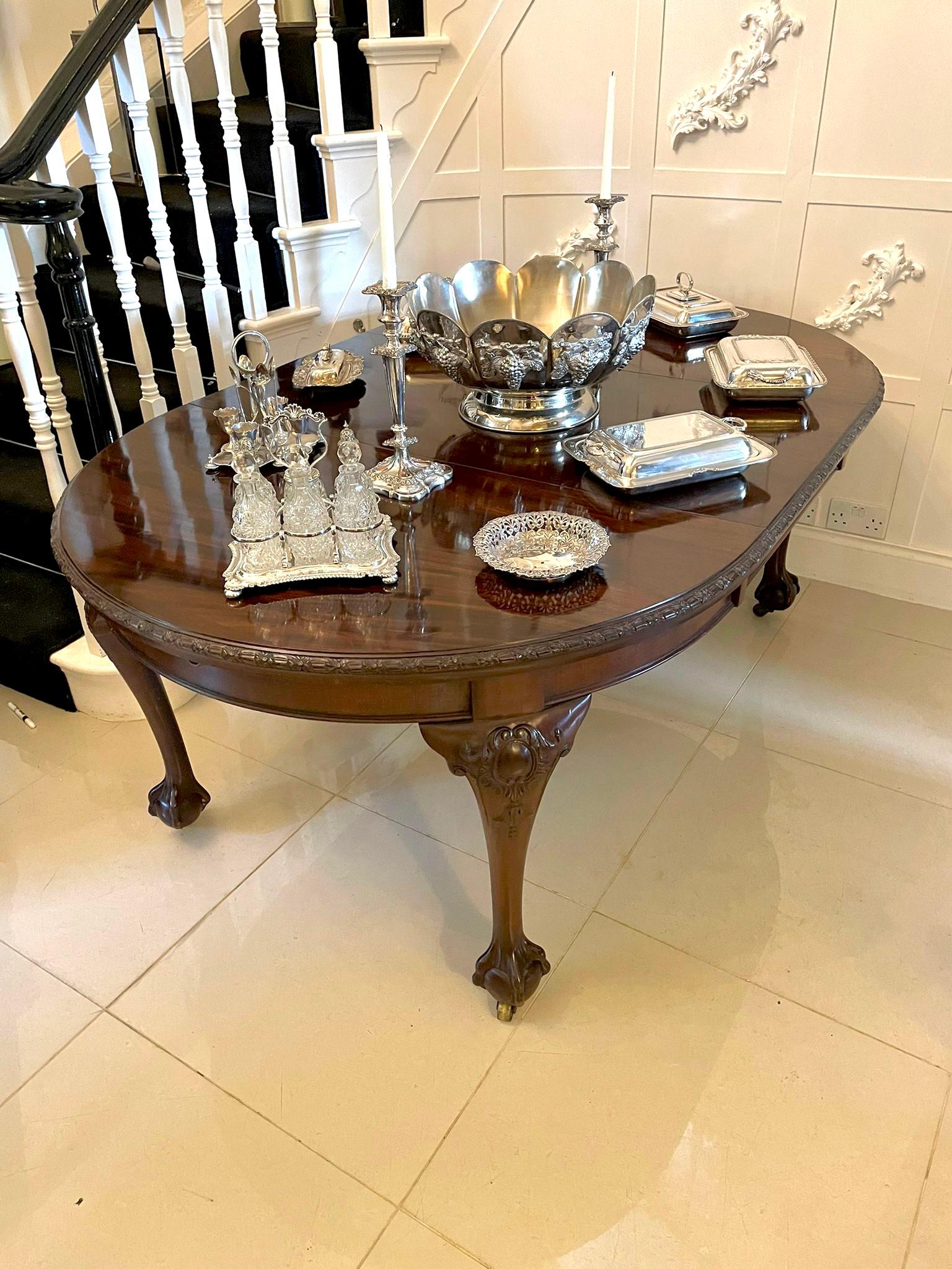 English Antique Victorian Quality Mahogany Extending Dining Table