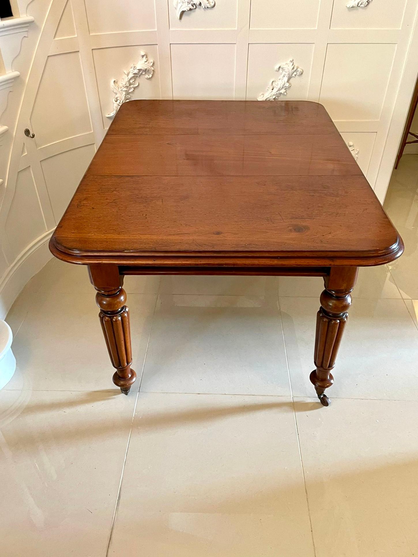 19th Century Antique Victorian Quality Mahogany Extending Dining Table