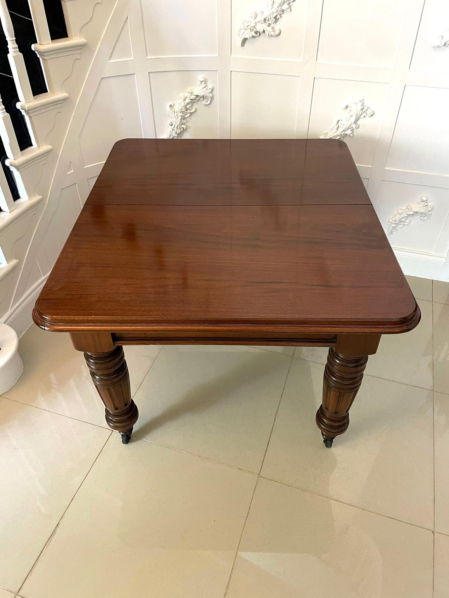 Antique Victorian Quality Mahogany Extending Dining Table  3