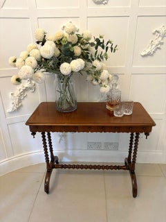 Antigua mesa auxiliar/lámpara de caoba de calidad victoriana