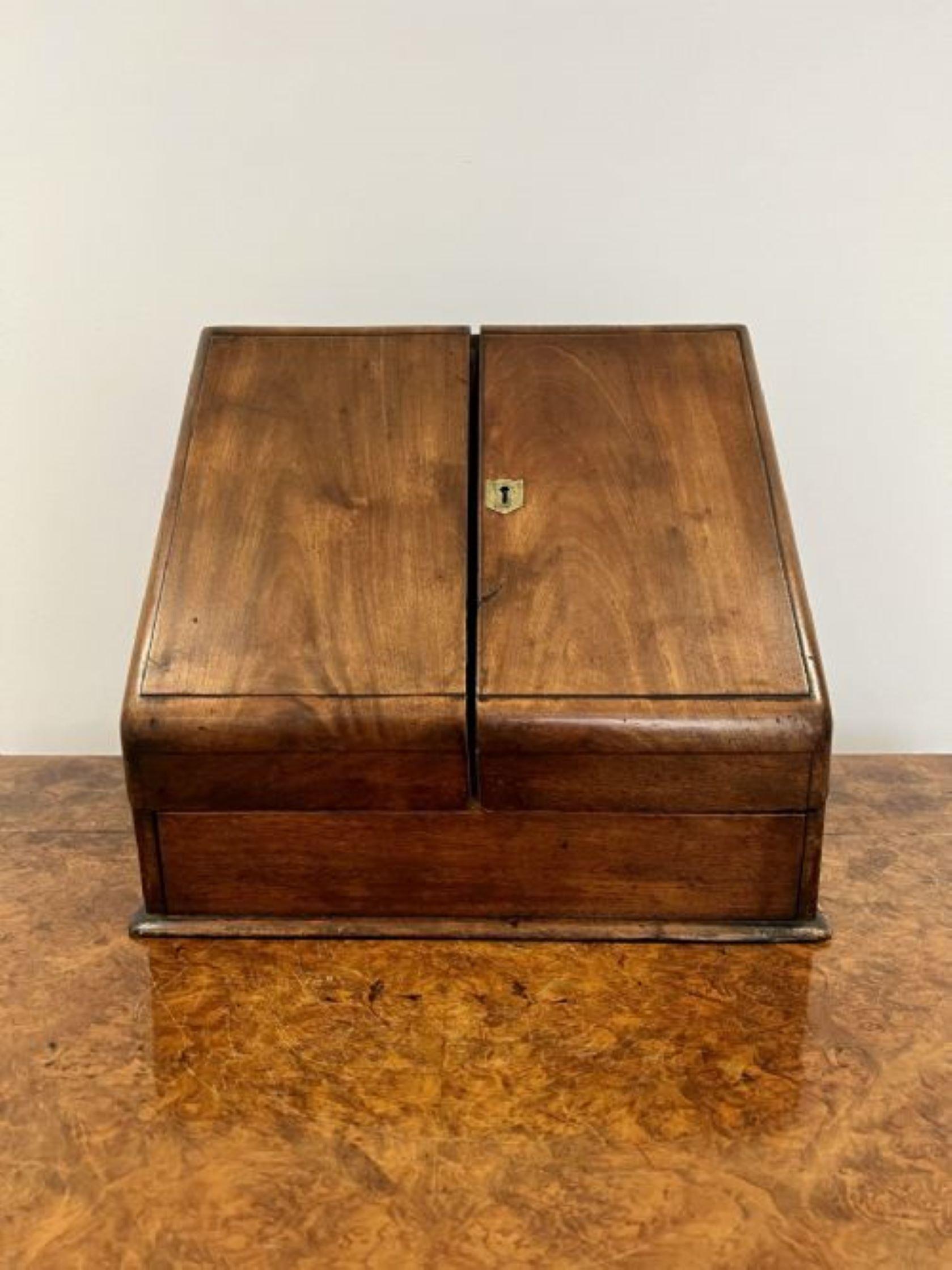 Antique Victorian quality mahogany stationary box  In Good Condition For Sale In Ipswich, GB