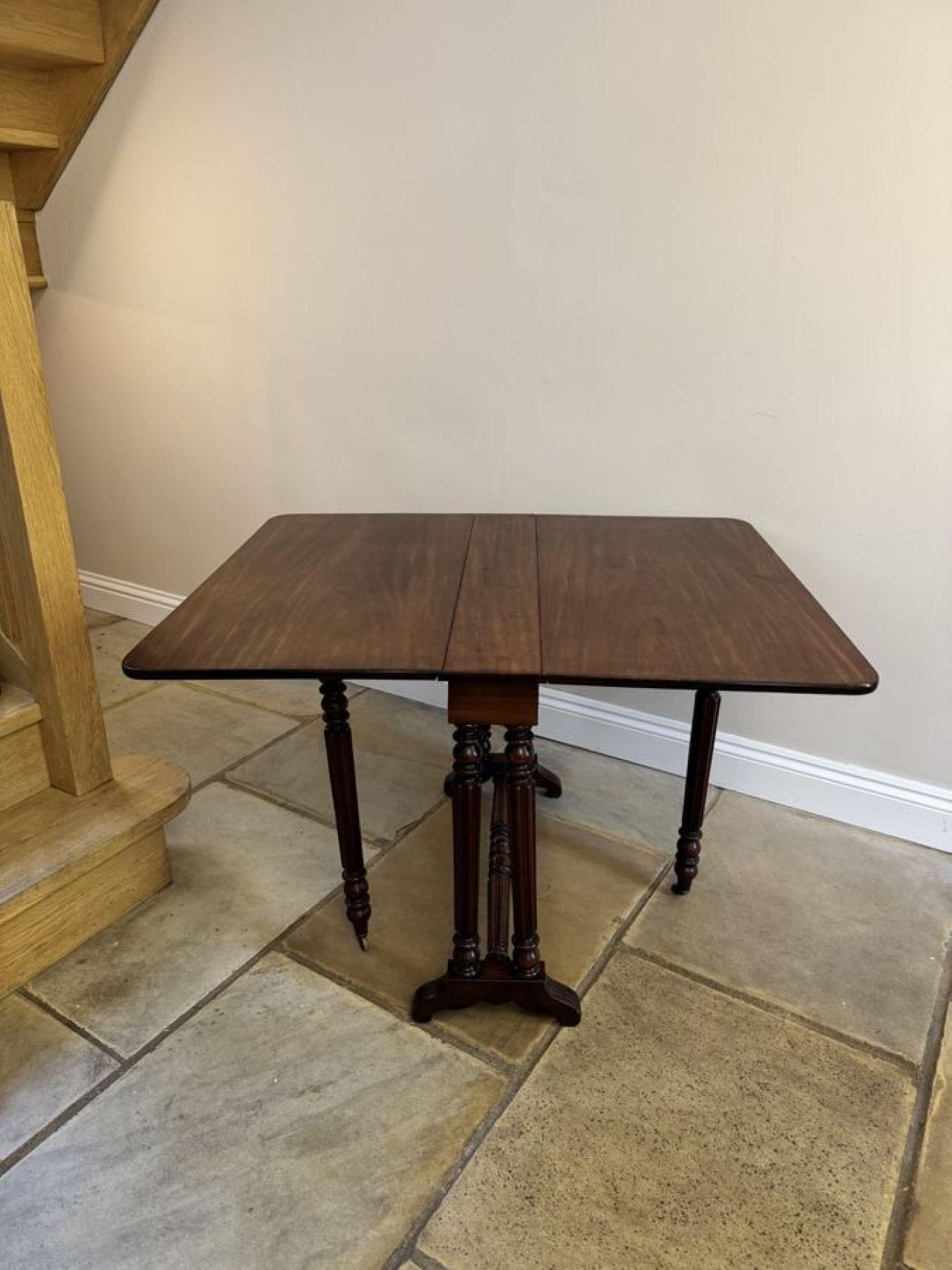 Mahogany Antique Victorian quality mahogany Sutherland table  For Sale
