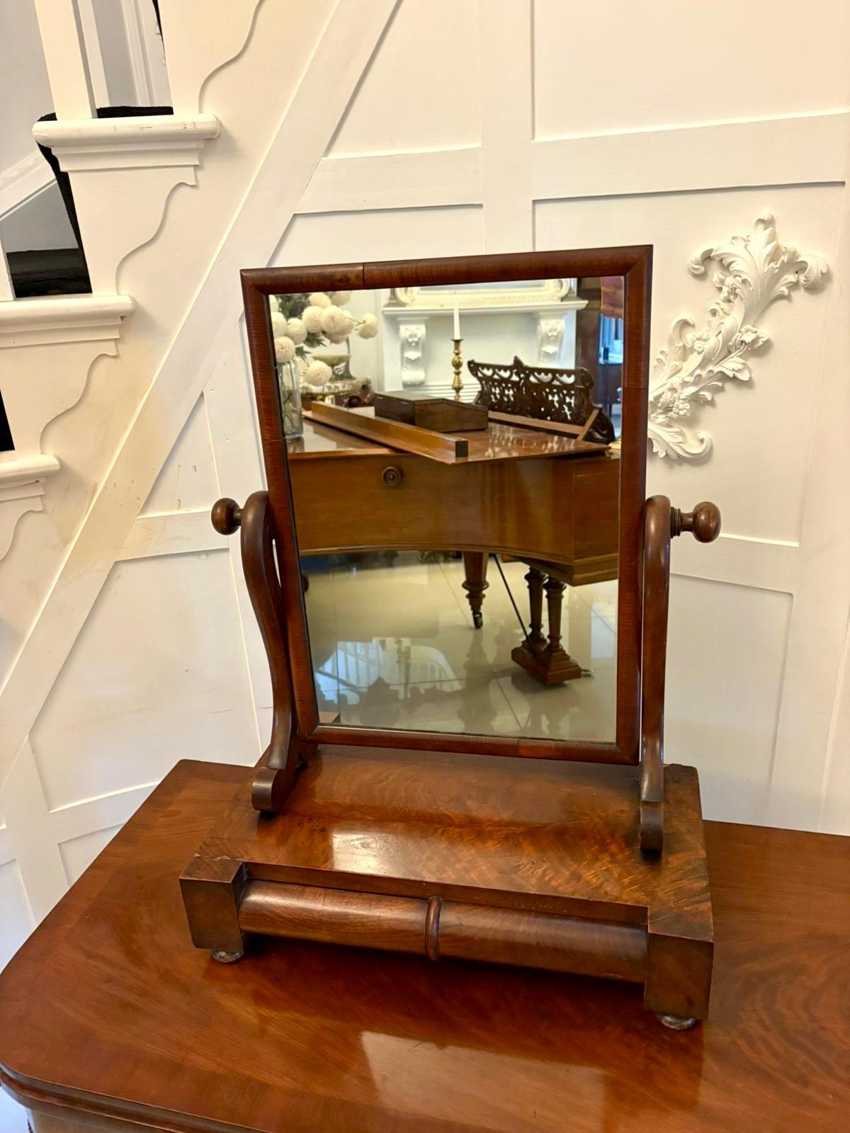 XIX secolo Antique Mirror Swing in mogano di qualità vittoriana in vendita