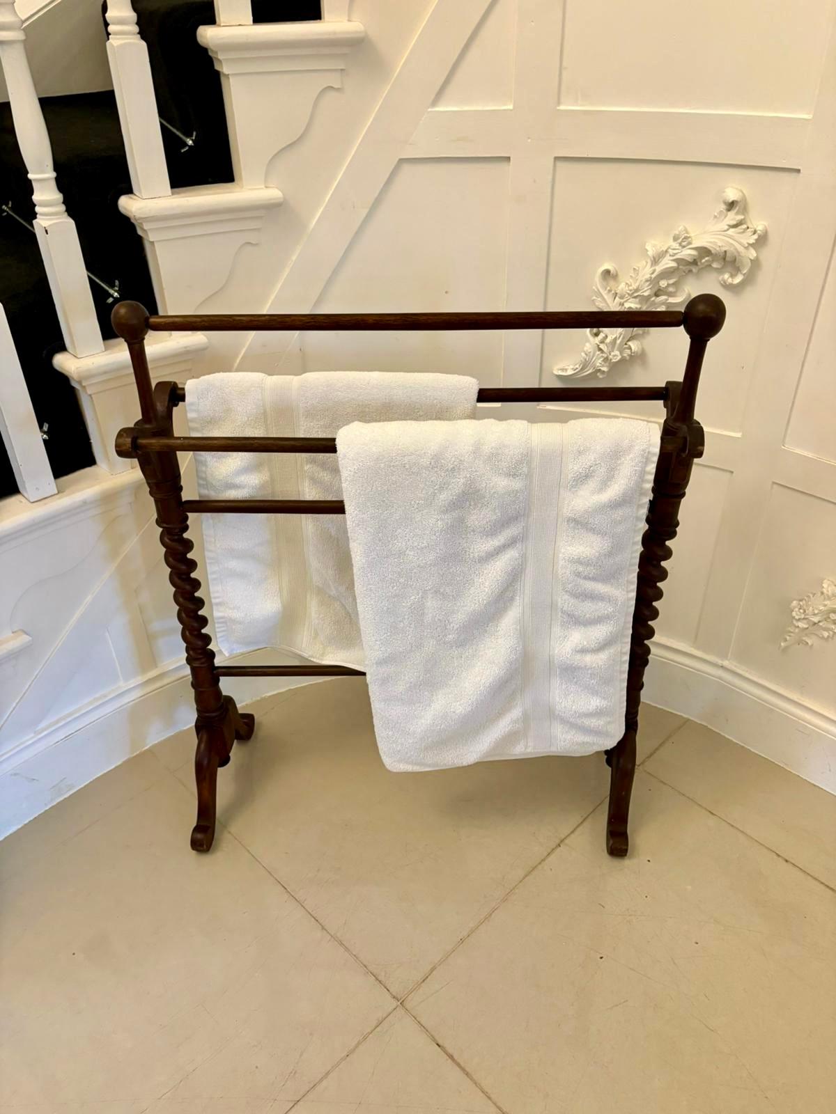 XIXe siècle Porte-serviettes ancien en acajou de qualité victorienne en vente
