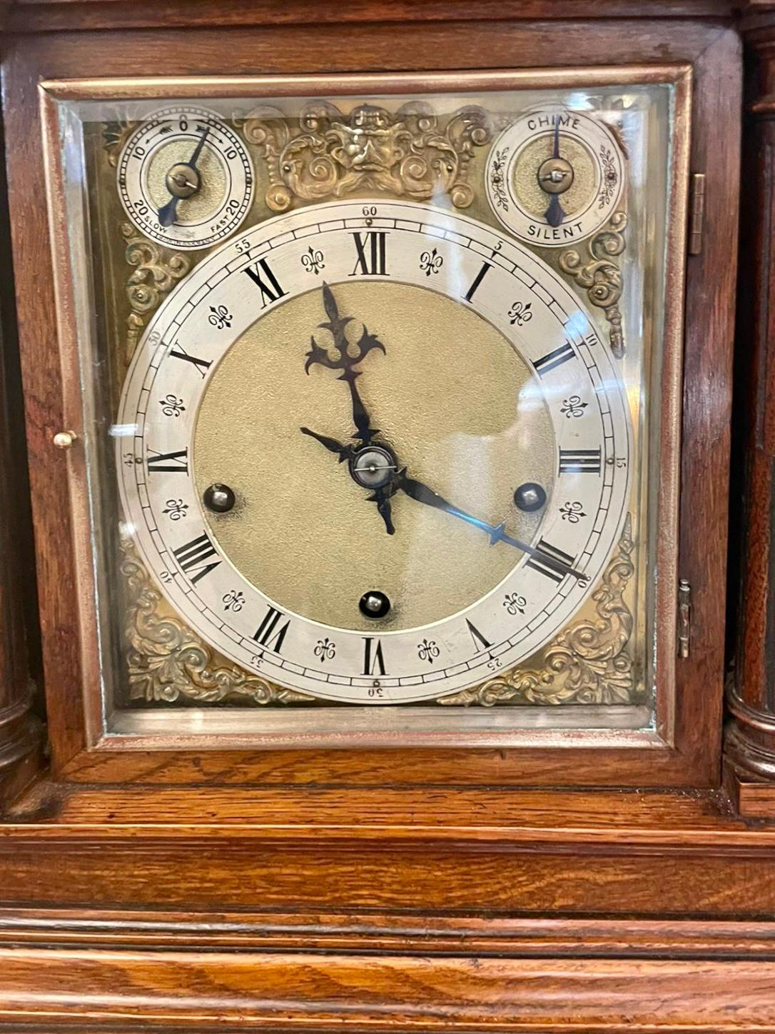 Antique Victorian Quality Oak 8 Day Chiming Bracket Clock with Original Bracket 5