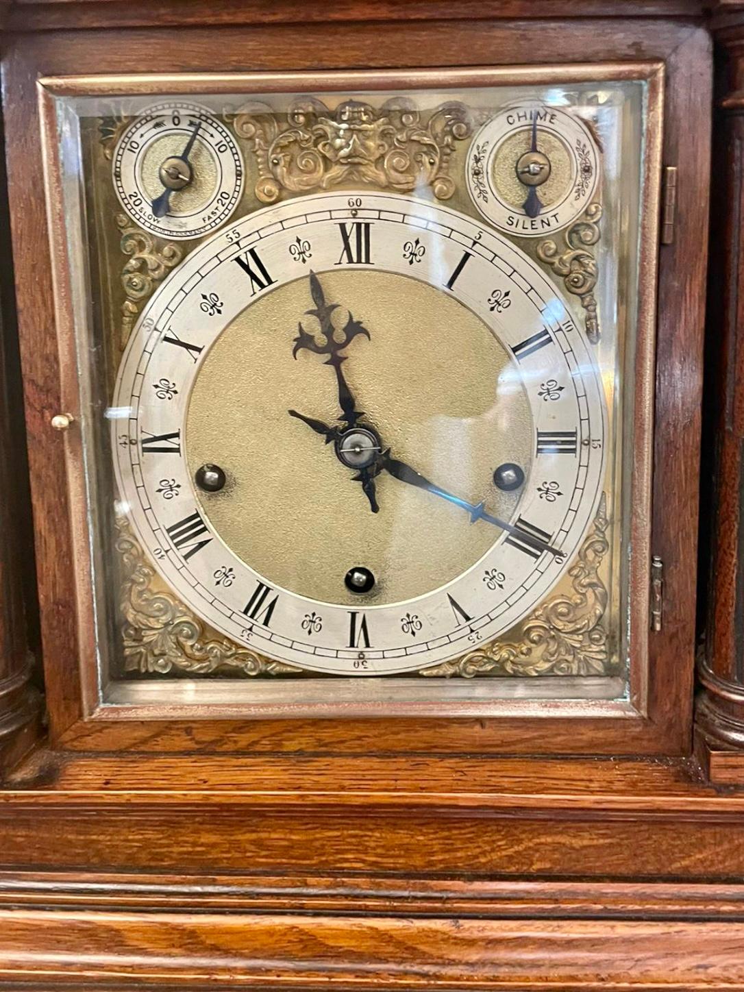 Antique Victorian Quality Oak 8 Day Chiming Bracket Clock with Original Bracket For Sale 5