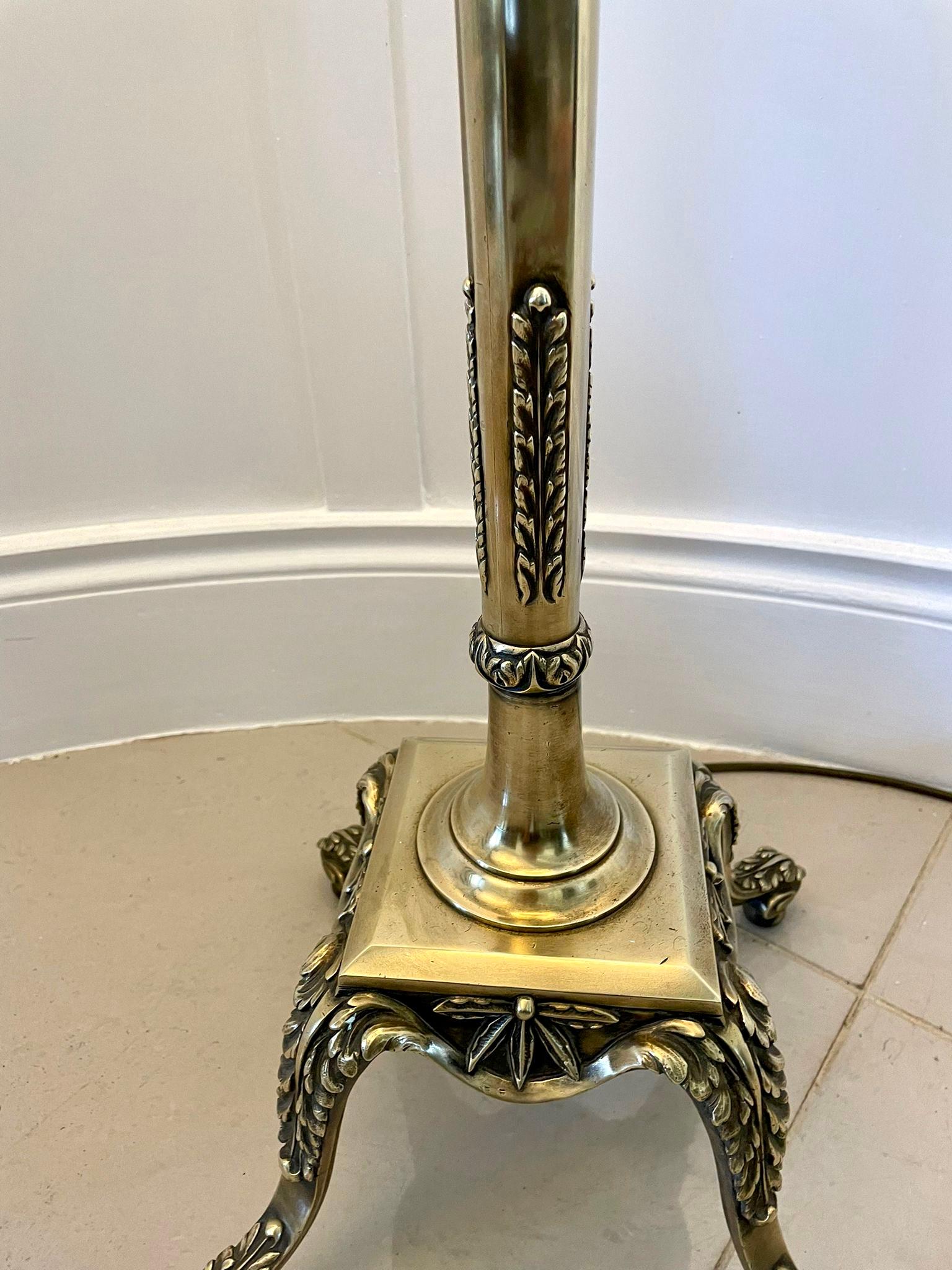 Antique Victorian Quality Ornate Brass Adjustable Floor Lamp In Good Condition In Suffolk, GB
