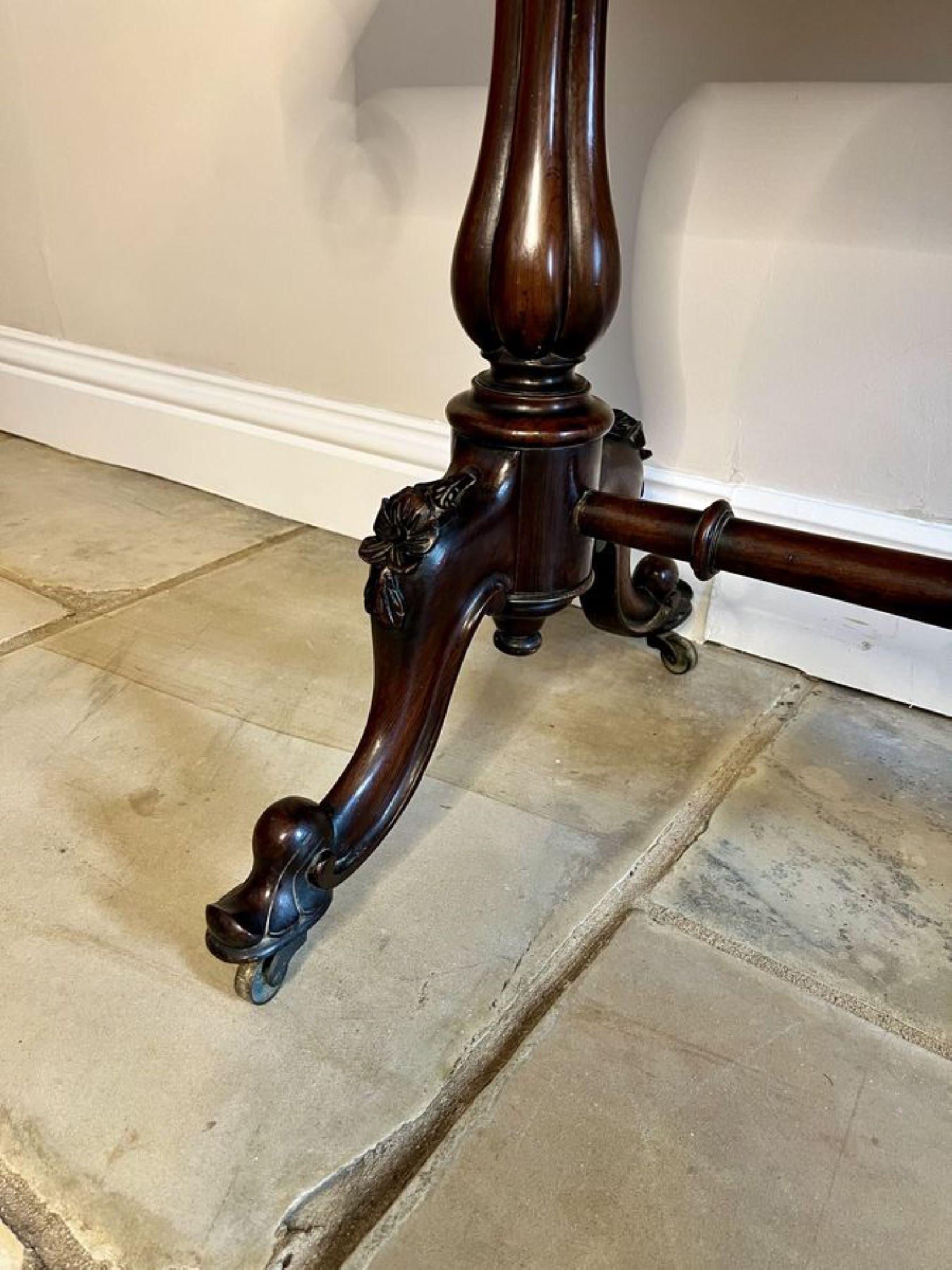 19th Century Antique Victorian quality rosewood centre table  For Sale
