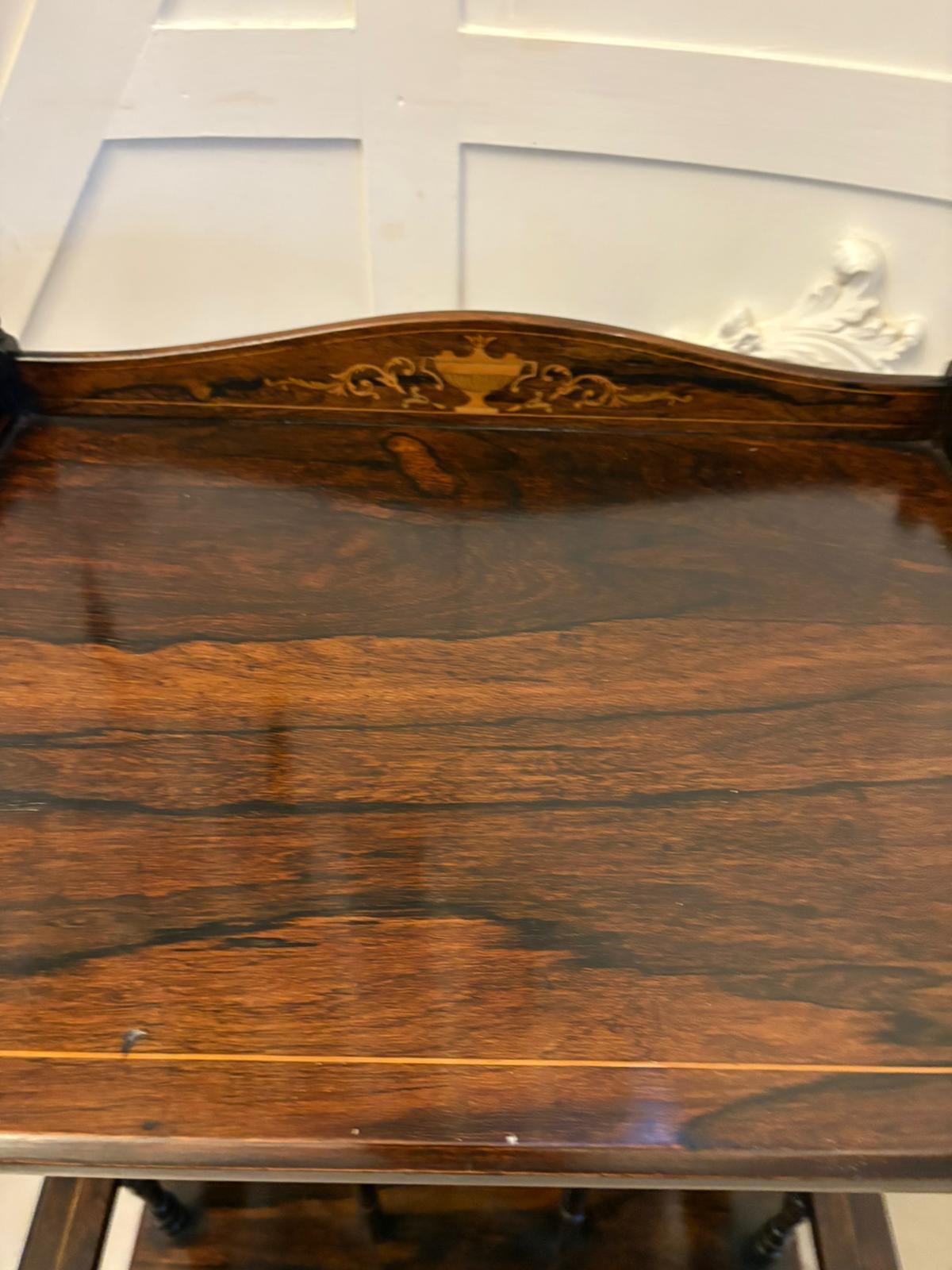 XIXe siècle Canterbury antique en bois de rose marqueté de qualité victorienne en vente