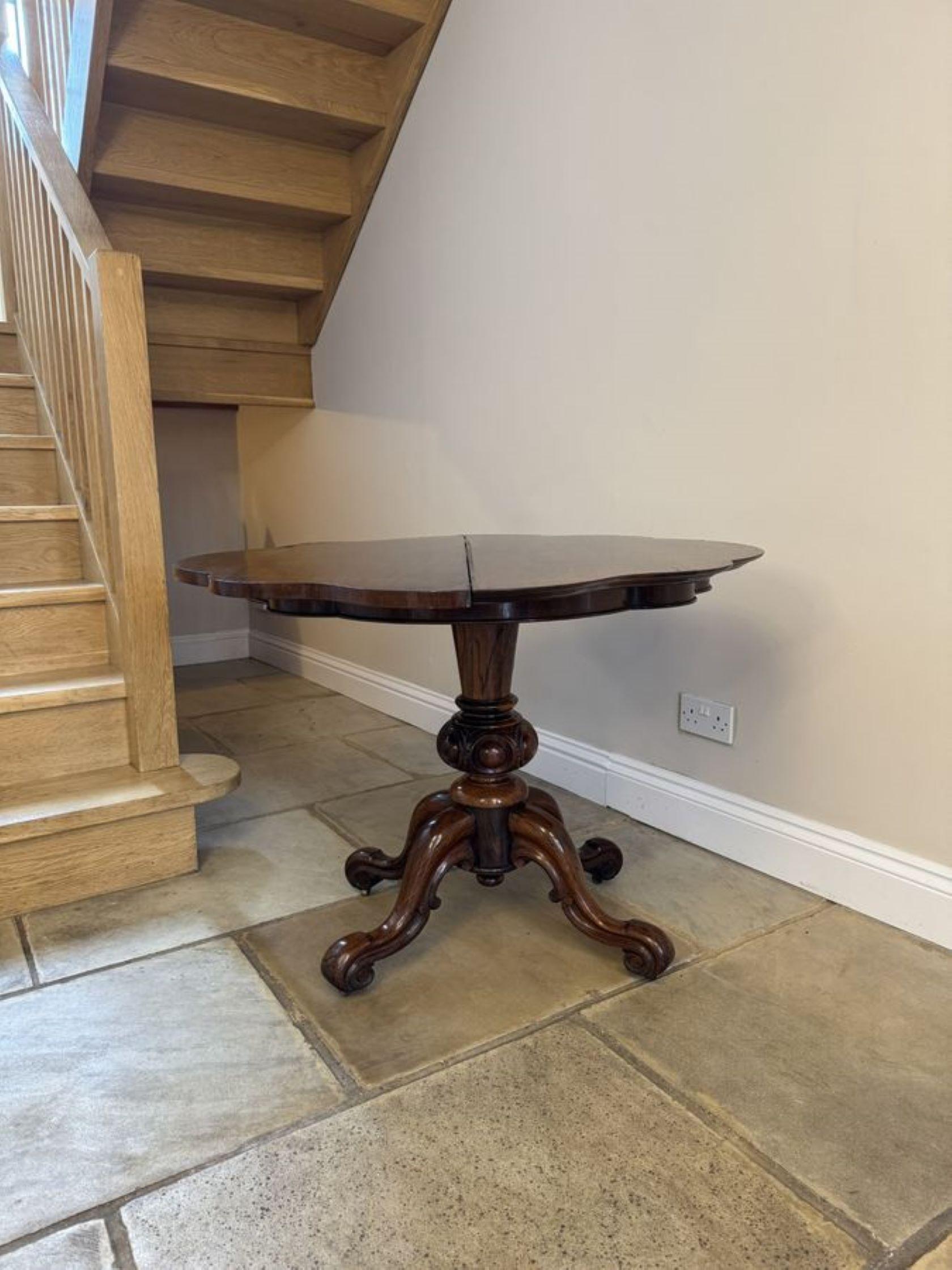Antique Victorian quality rosewood tea table  For Sale 1