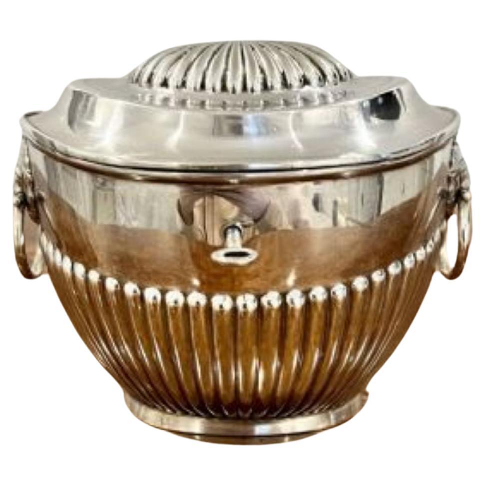Ancienne boîte à thé de qualité victorienne en métal argenté 