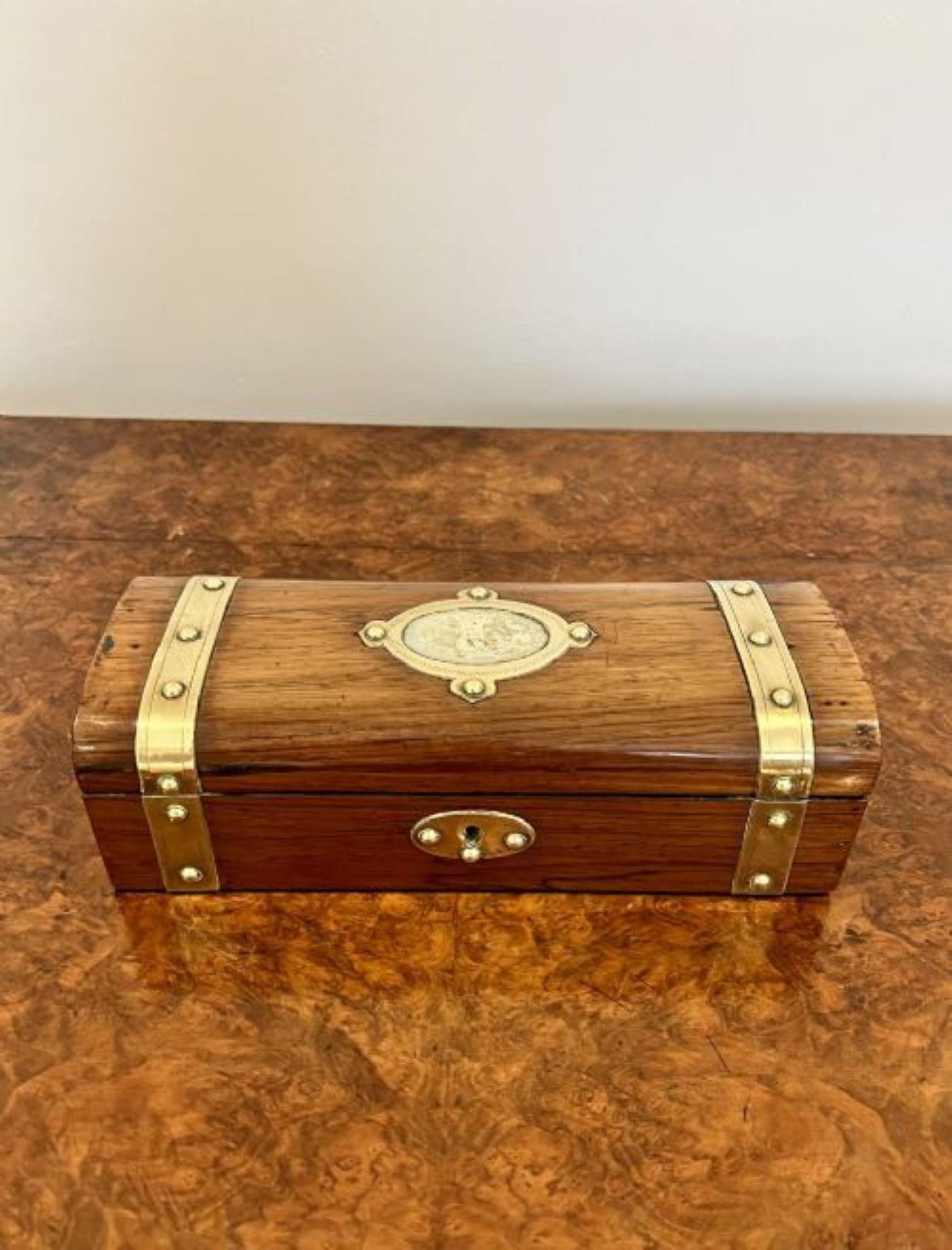 Antique Victorian quality walnut and brass storage box In Good Condition For Sale In Ipswich, GB
