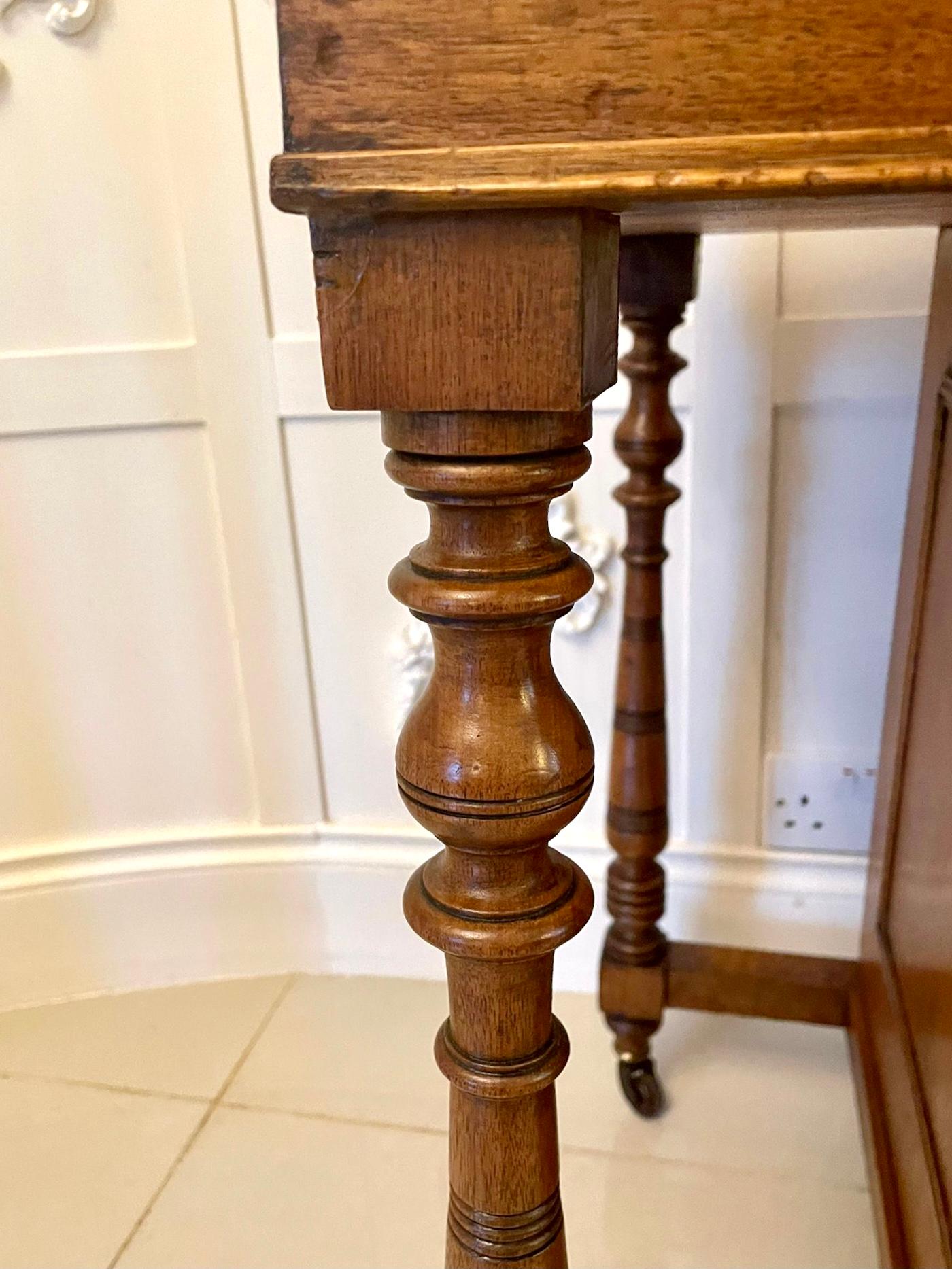 Antique Victorian Quality Walnut Freestanding Davenport In Good Condition For Sale In Suffolk, GB